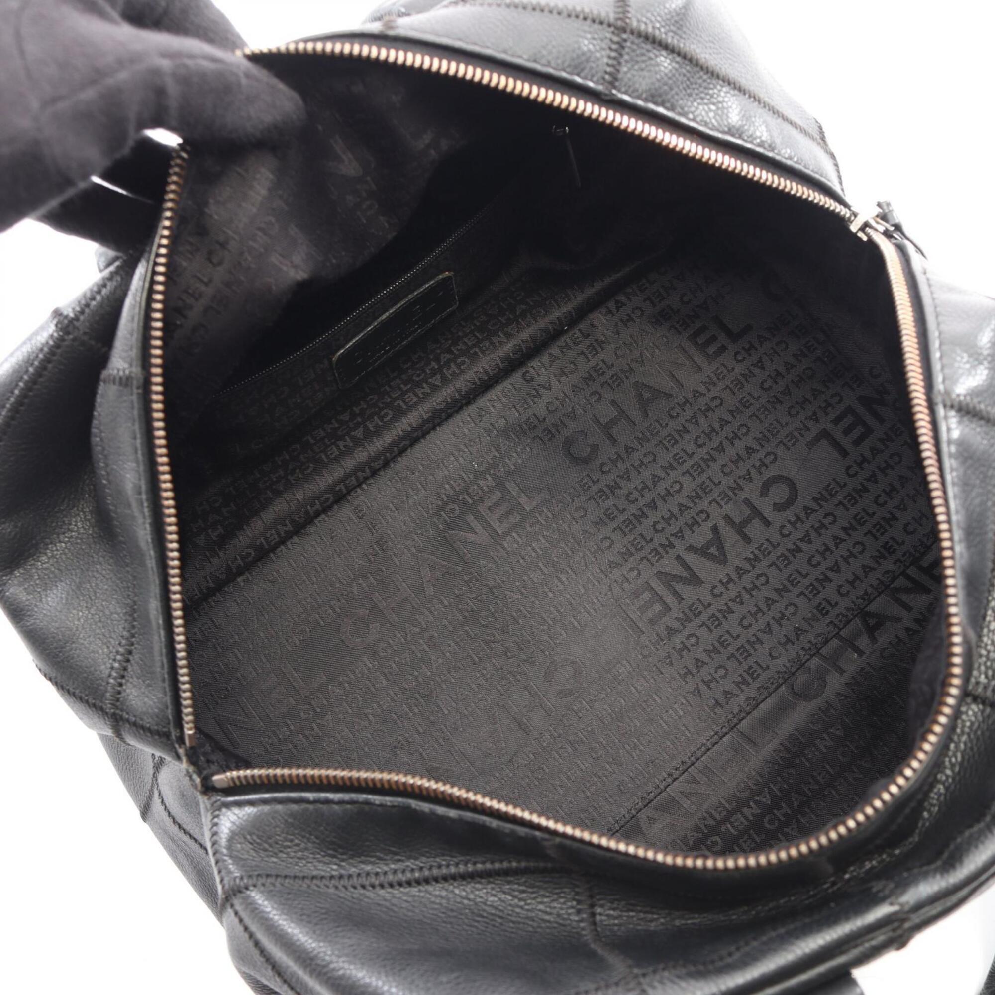 Chanel Chocolate Bar Black Grained Calfskin Handbag (Pre-Owned)