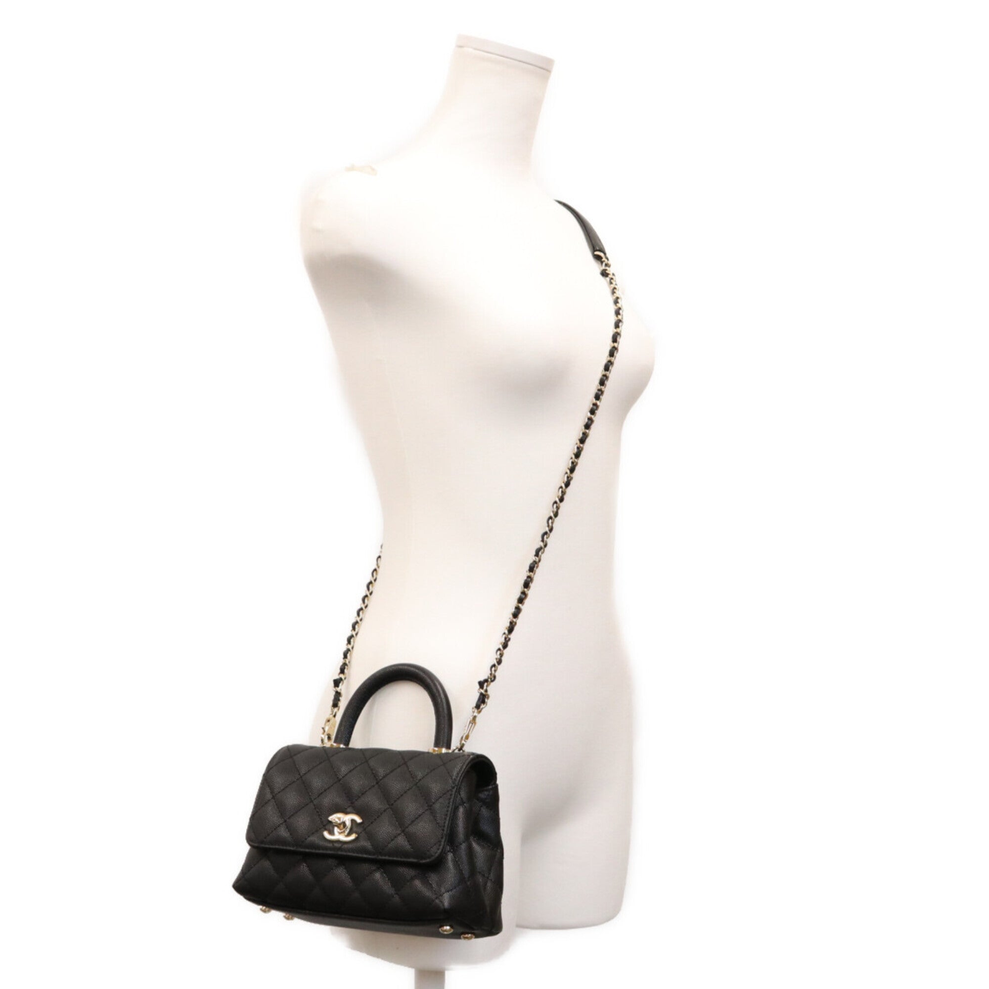 Chanel Black Grained Calfskin Handbag Shoulder Bag (Pre-Owned)