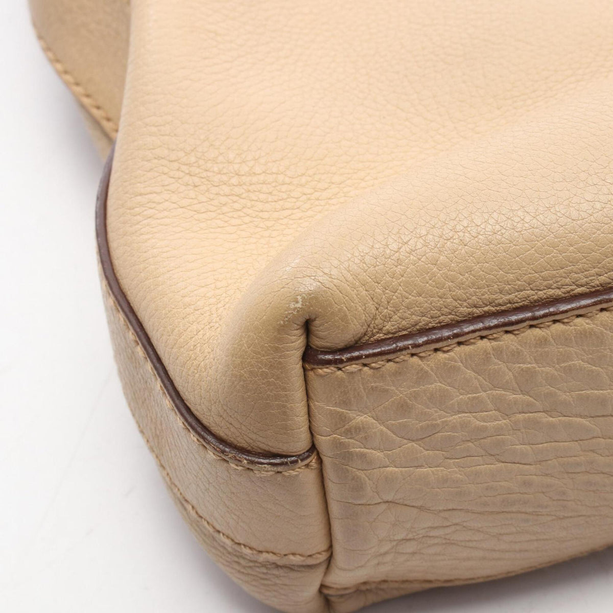 Salvatore Ferragamo Beige Leather Handbag Shoulder Bag (Pre-Owned)