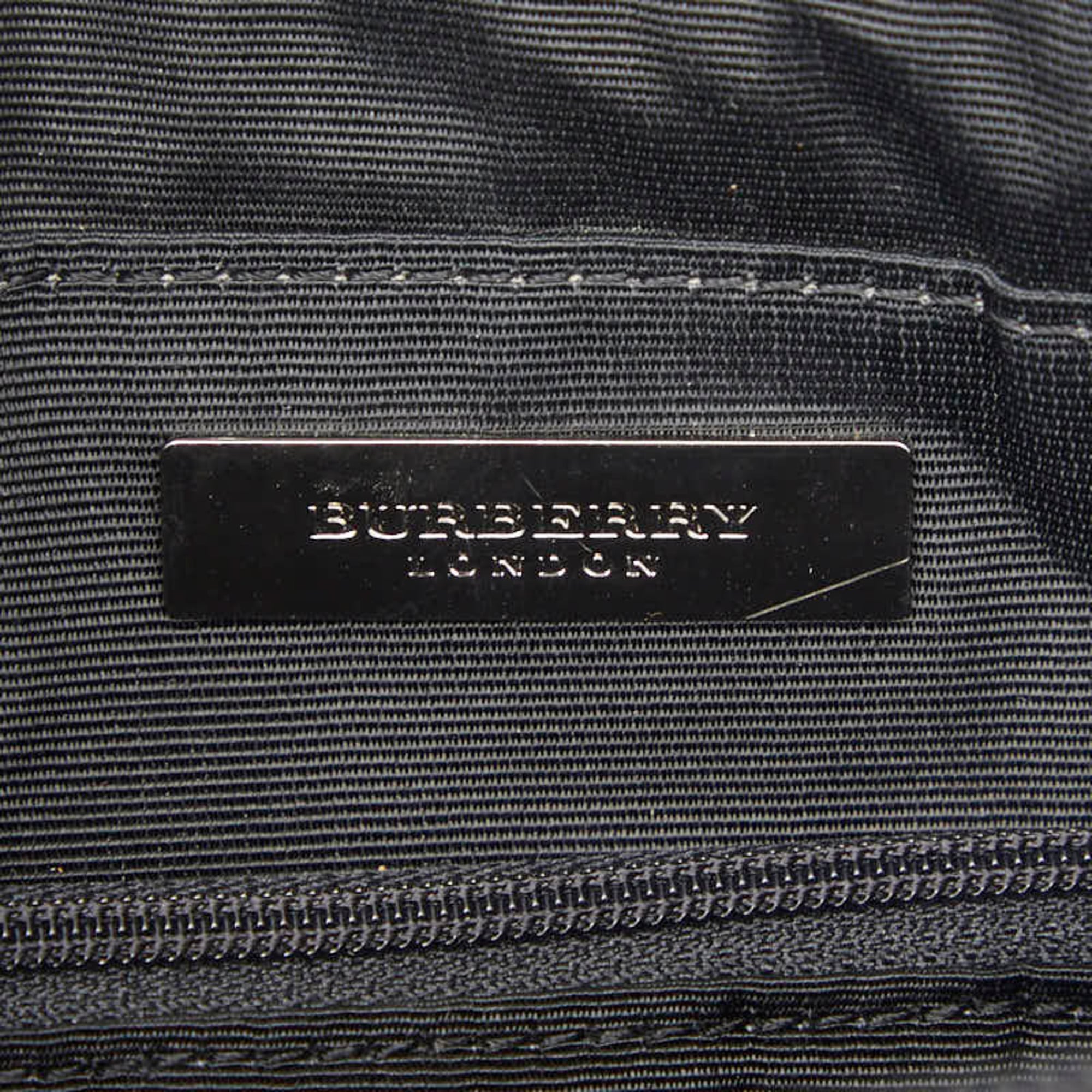 Burberry Black Leather Shoulder Bag (Pre-Owned)