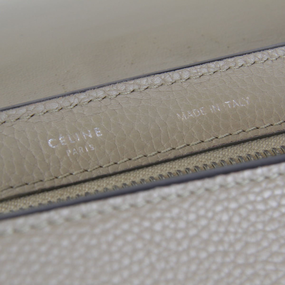 Celine Beige Leather Shoulder Bag (Pre-Owned)