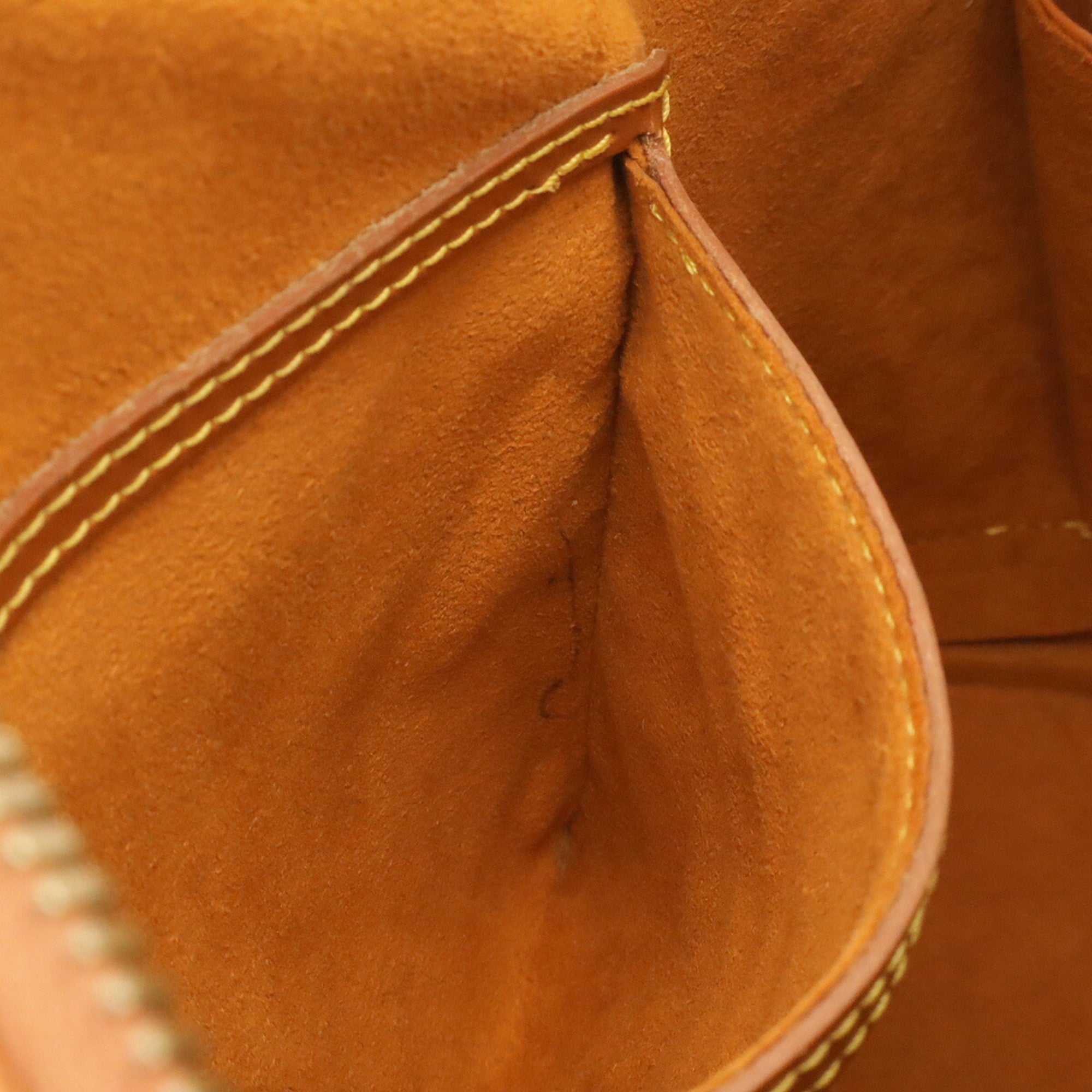 Louis Vuitton Brown Camel Gold Cipango Epi Leather Handbag (Pre-Owned)