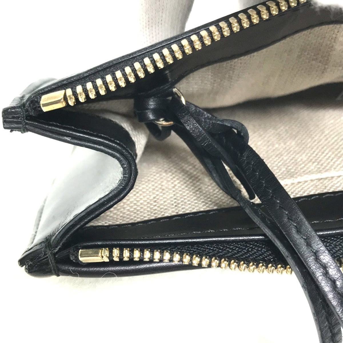 Balenciaga Black Leather Clutch Bag (Pre-Owned)