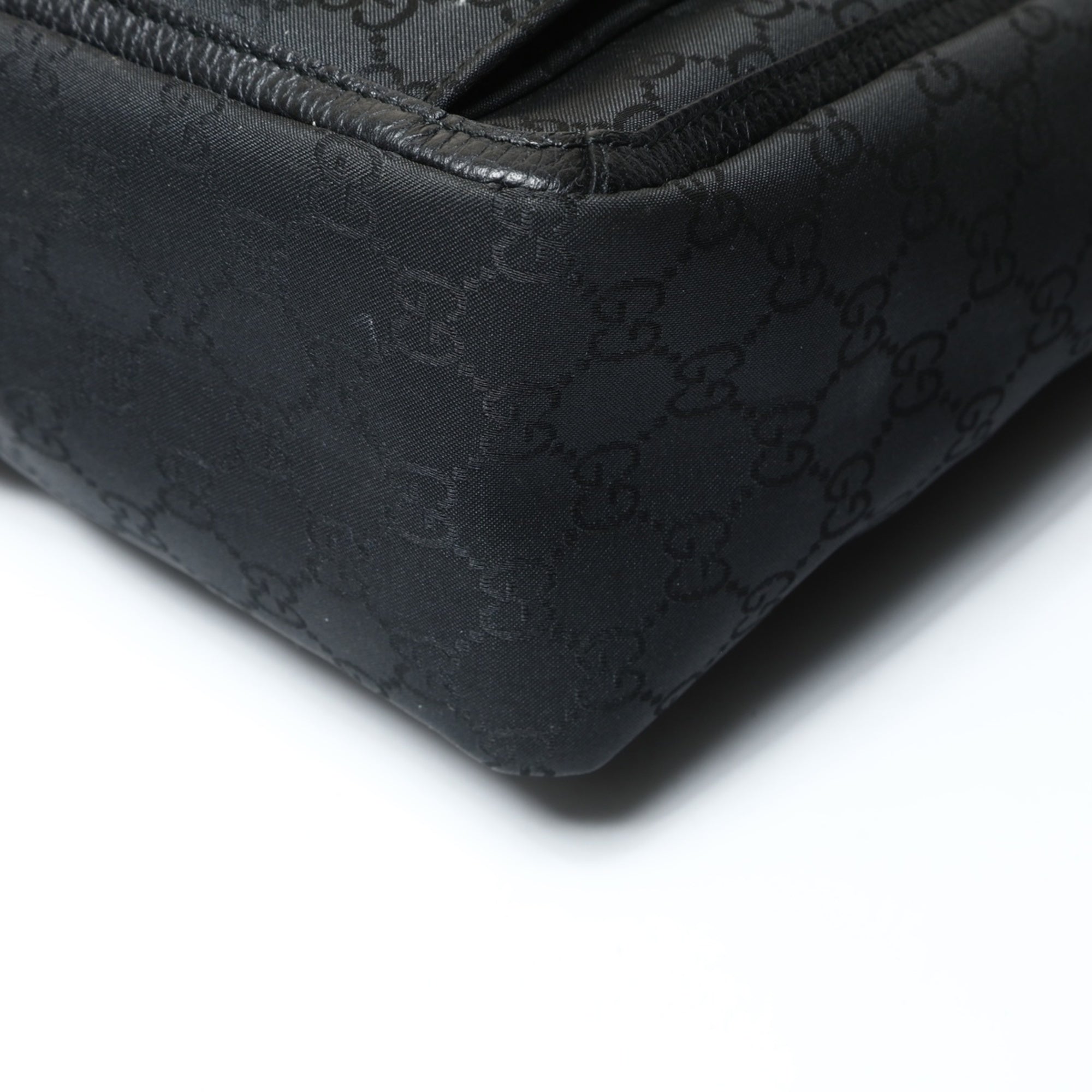 Gucci Black Handbag (Pre-Owned)