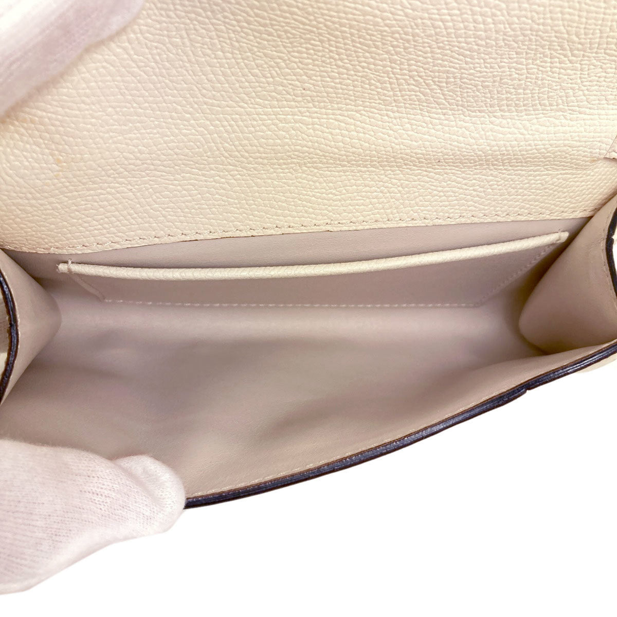 Valextra White Leather Clutch Bag (Pre-Owned)