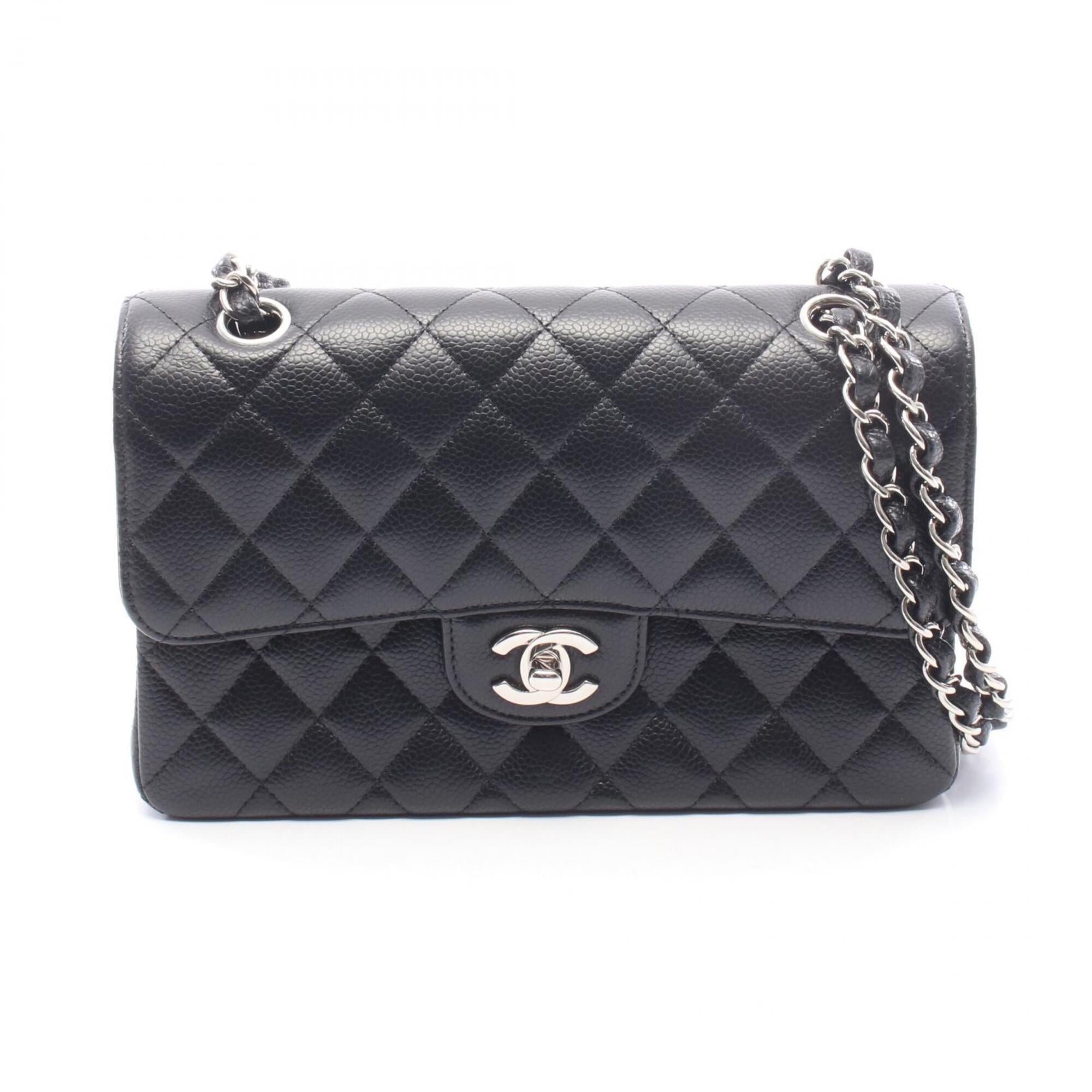 Chanel Black Grained Calfskin Shoulder Bag (Pre-Owned)