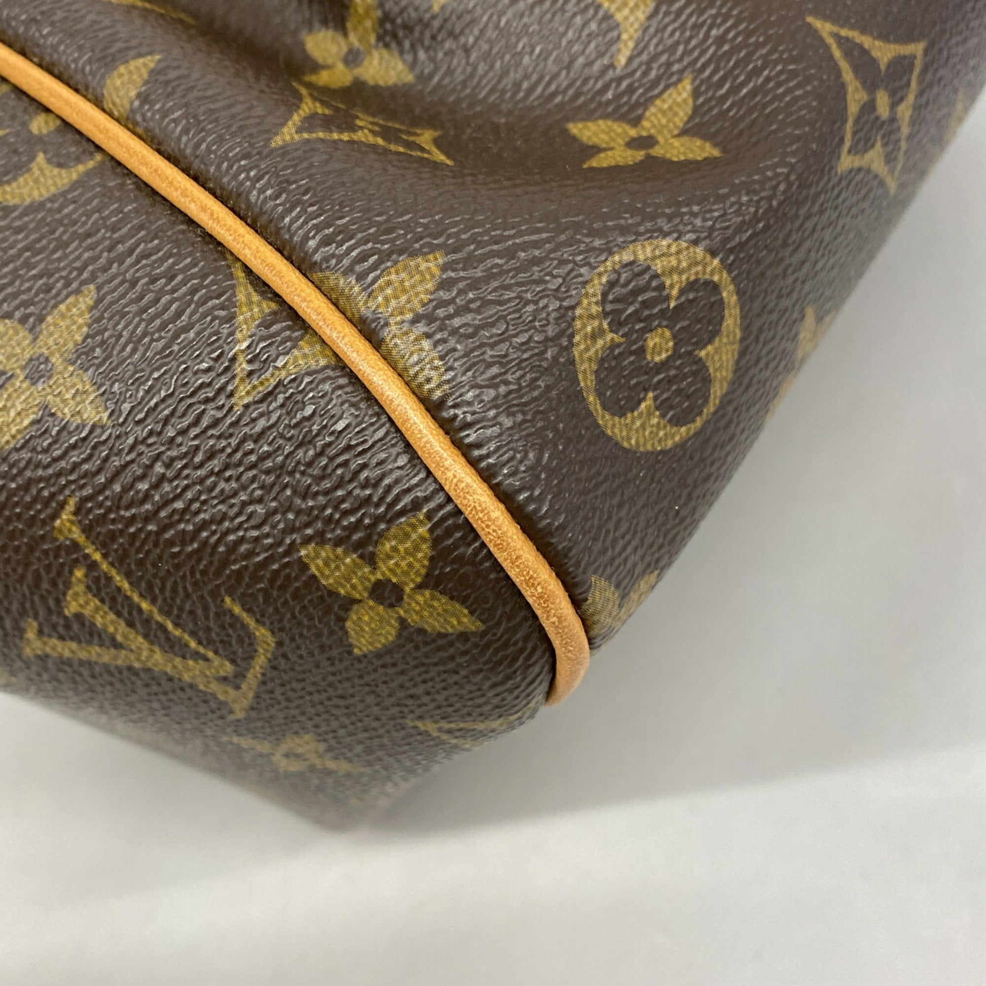 Louis Vuitton Brown Handbag (Pre-Owned)