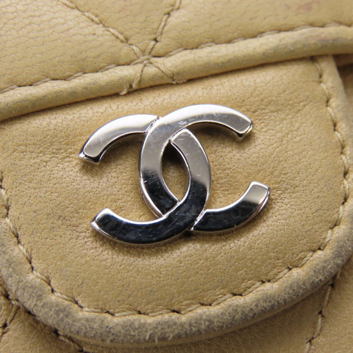 Chanel Beige Leather Coin Purse/Coin Case (Pre-Owned)