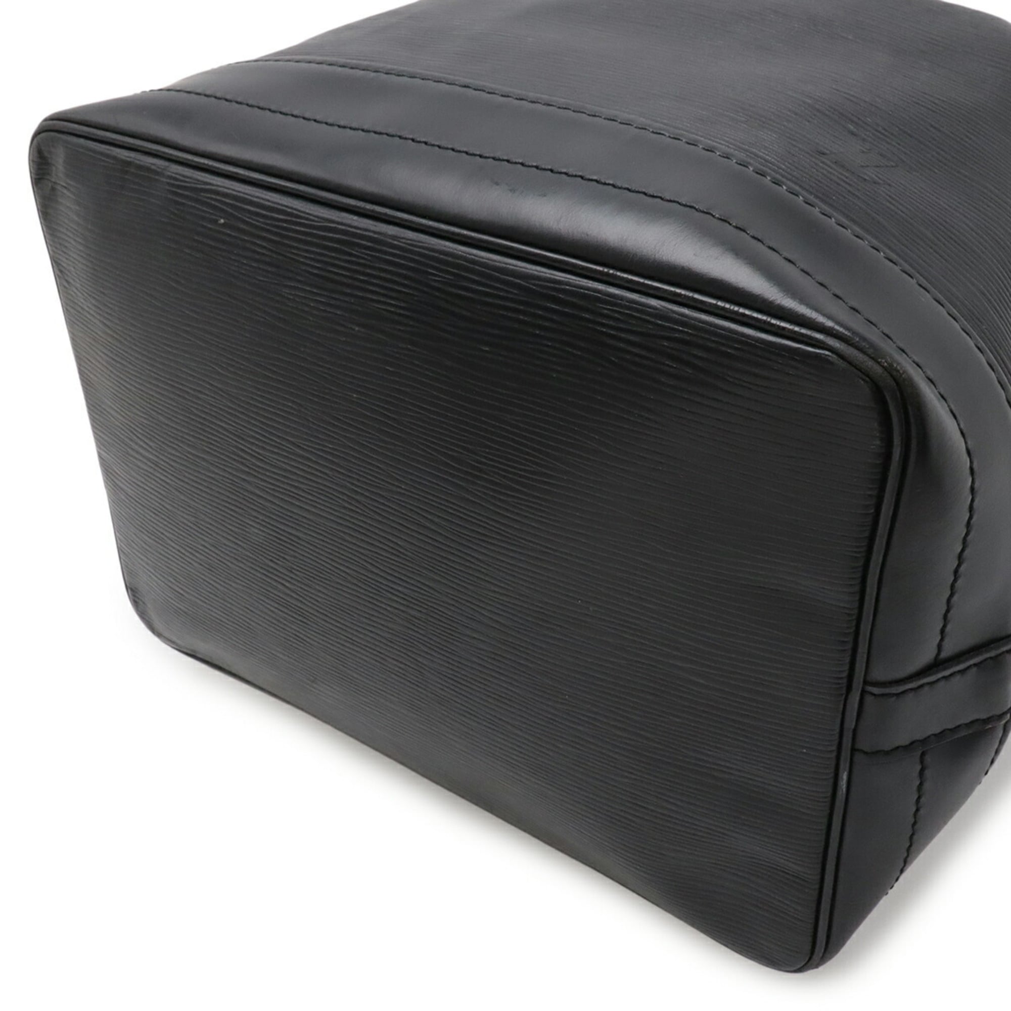Louis Vuitton Black Noir Epi Leather Shoulder Bag (Pre-Owned)