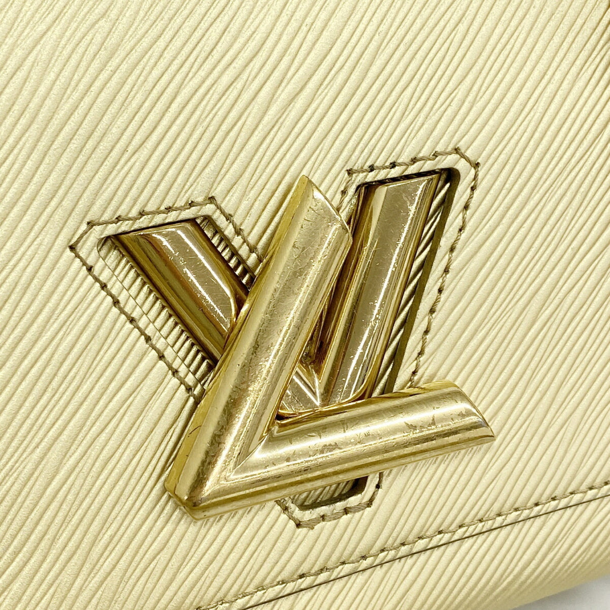 Louis Vuitton Gold Shoulder Bag (Pre-Owned)
