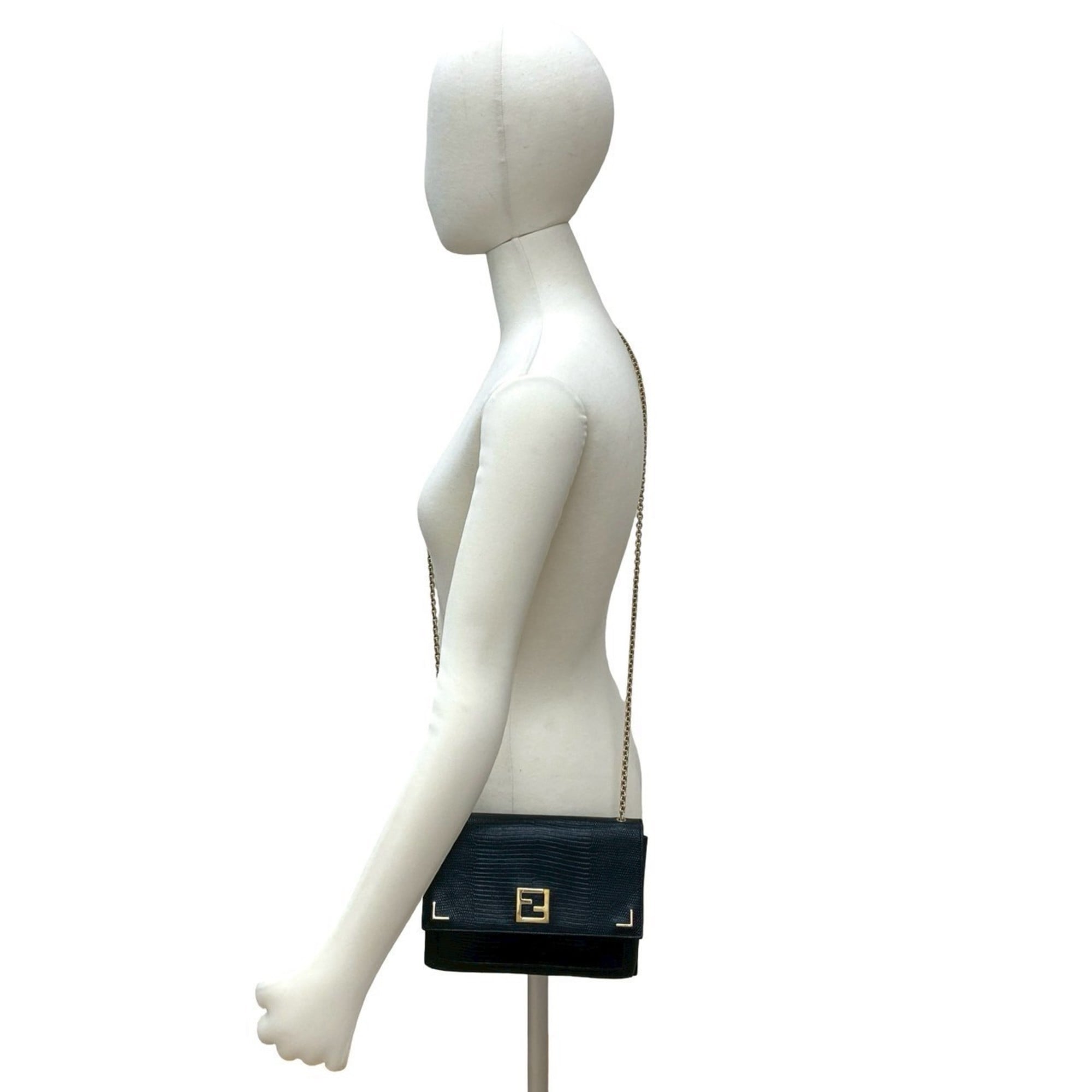 Fendi Black Leather Pochette Shoulder Bag (Pre-Owned)