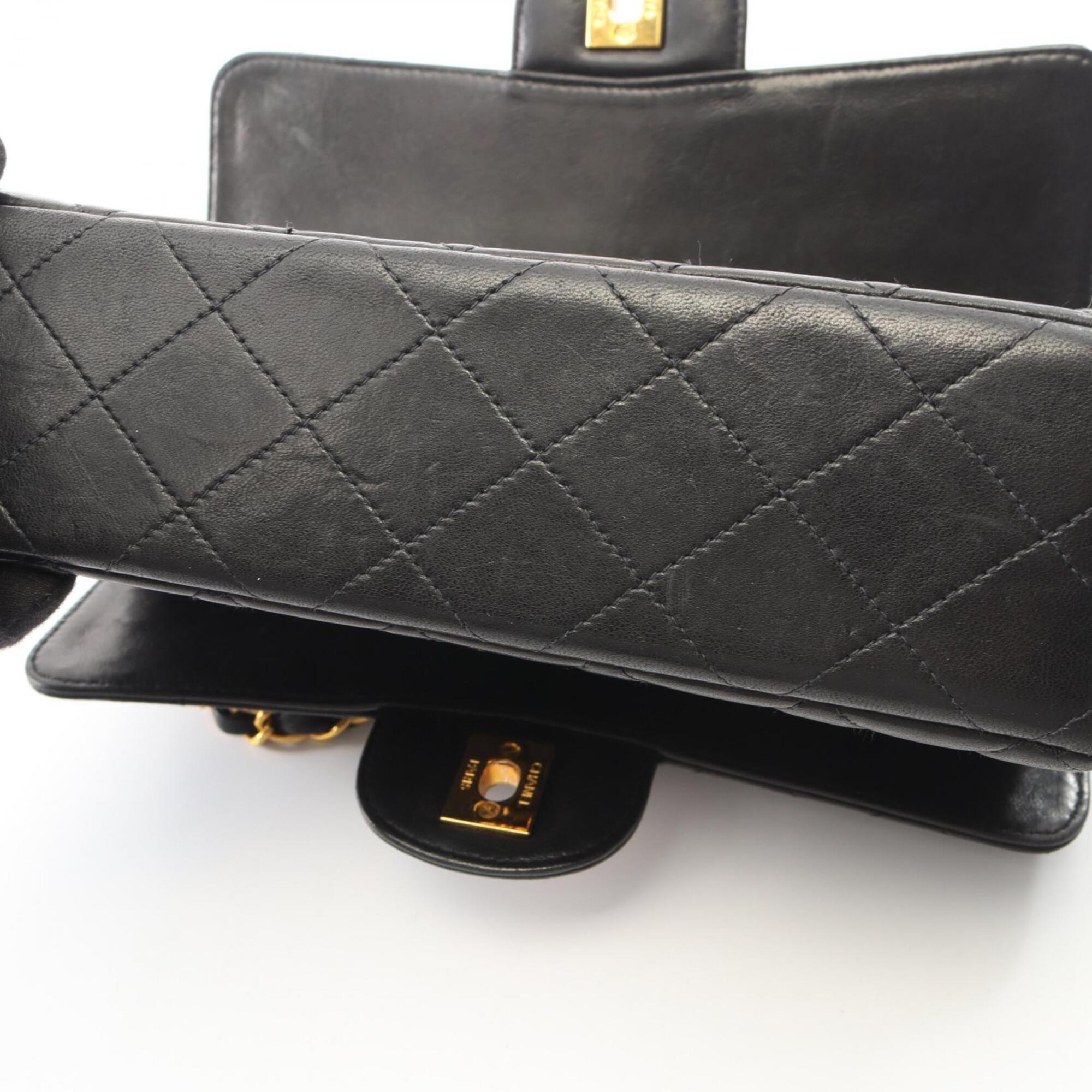 Chanel Matelasse Black Leather Handbag Shoulder Bag (Pre-Owned)