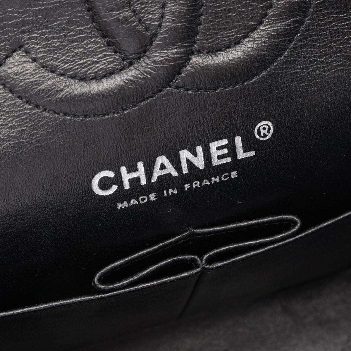 Chanel Black Grained Calfskin Handbag Shoulder Bag (Pre-Owned)