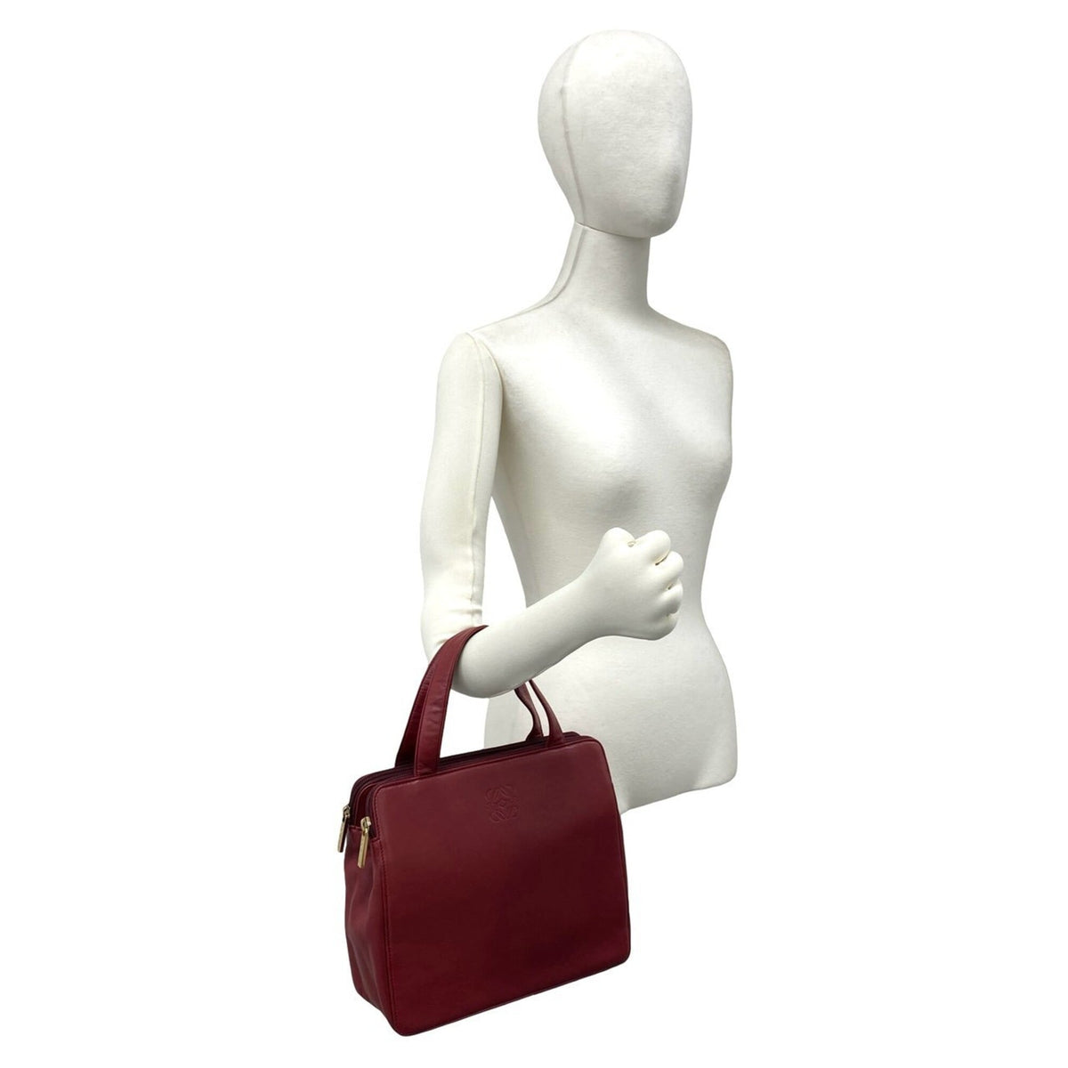 Loewe Red Color Wine Leather Handbag Tote Bag (Pre-Owned)