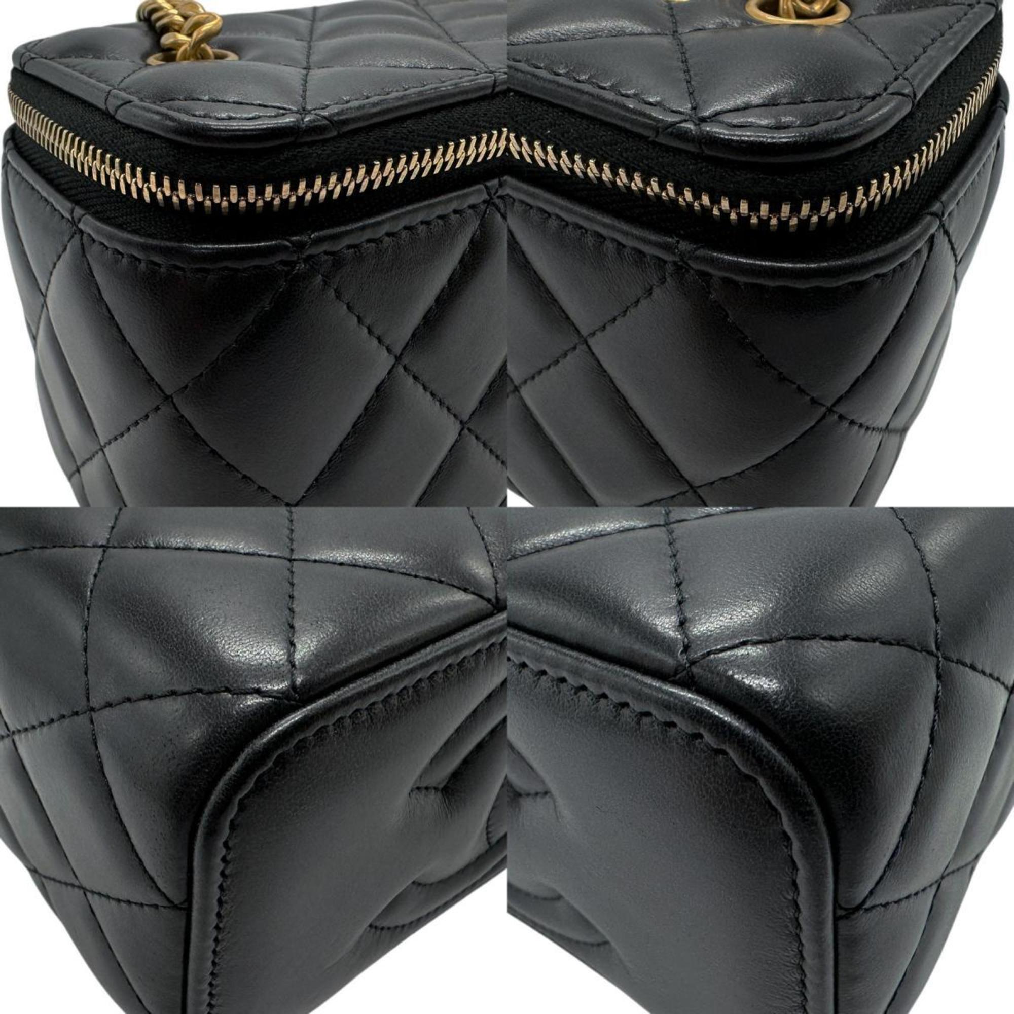 Chanel Black Leather Shoulder Bag (Pre-Owned)