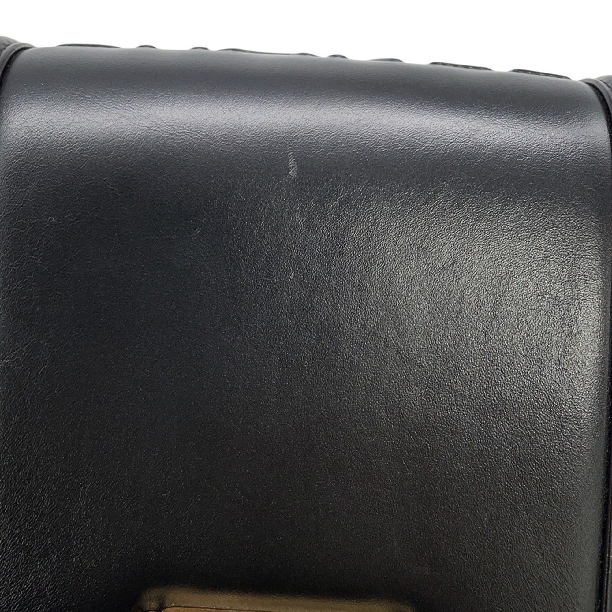 Chanel Black Leather Shoulder Bag (Pre-Owned)