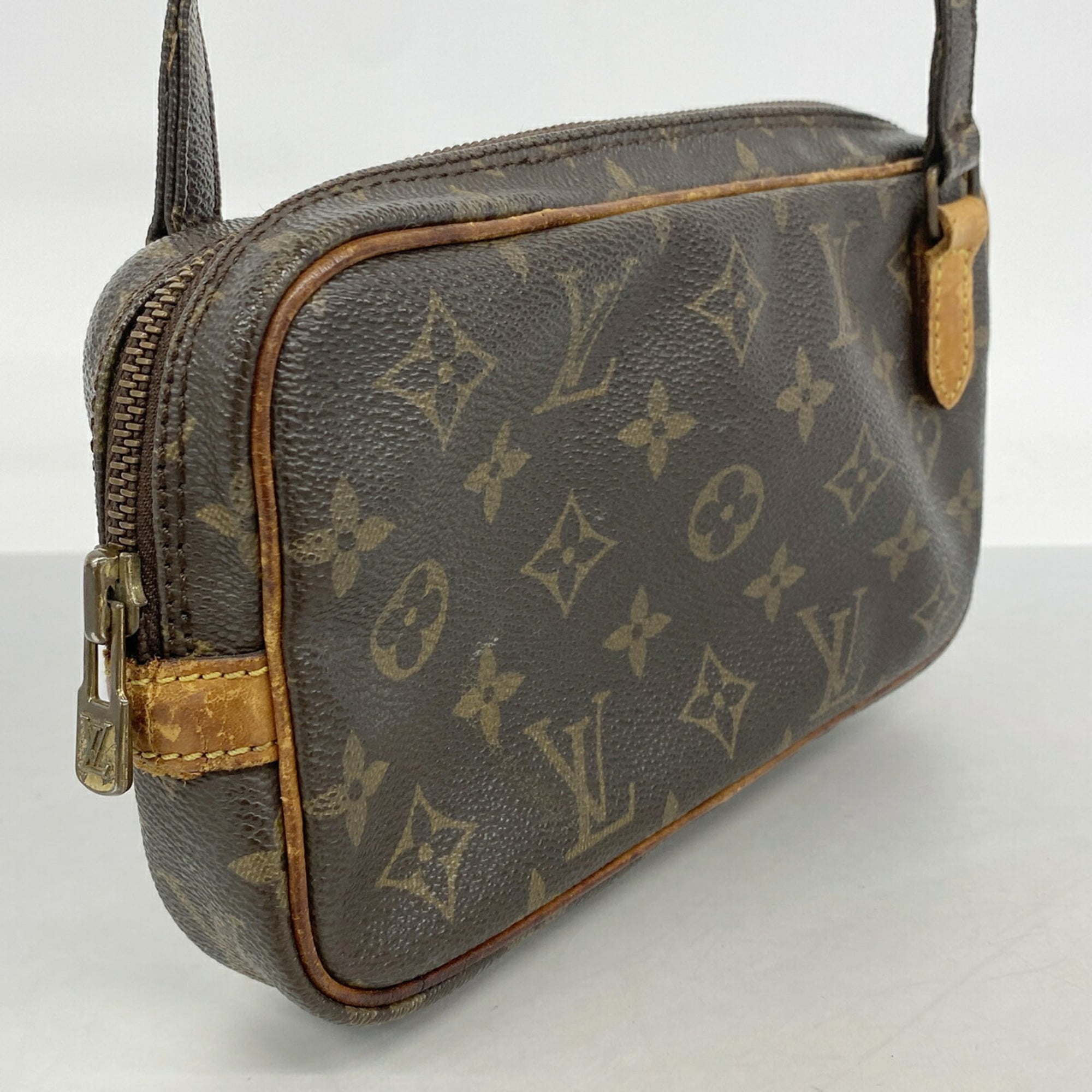 Louis Vuitton Brown Shoulder Bag (Pre-Owned)
