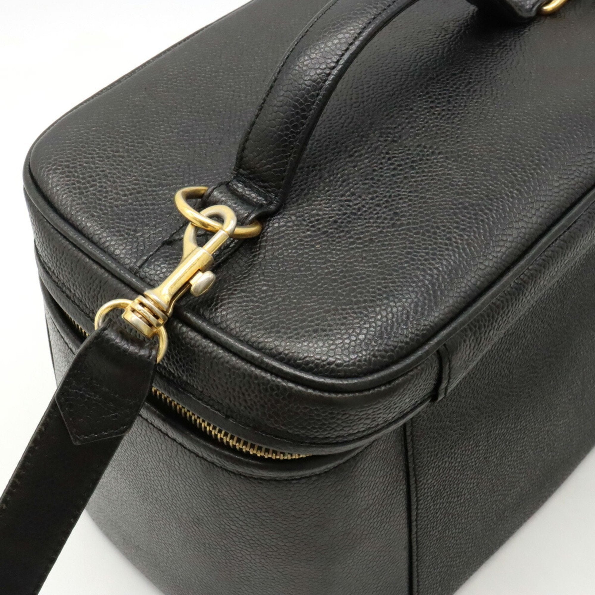 Chanel Caviar Skin Black Caviar Leather Handbag Pouch Shoulder Bag Vanity Bag (Pre-Owned)