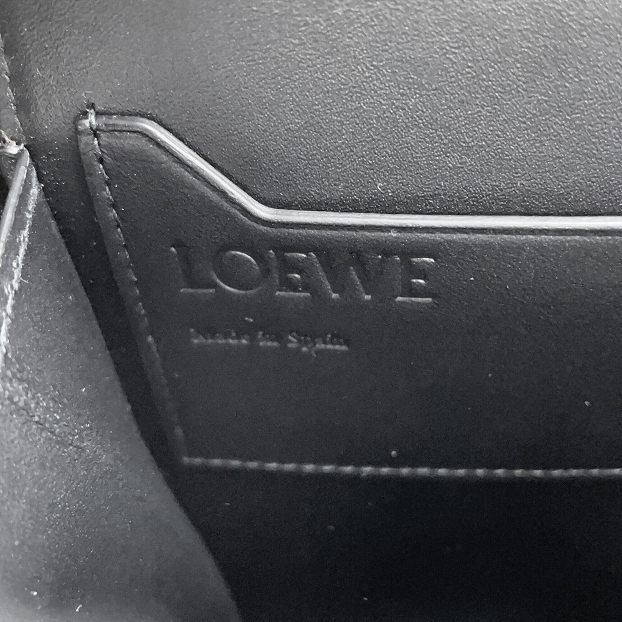 Loewe Black Leather Handbag Shoulder Bag (Pre-Owned)