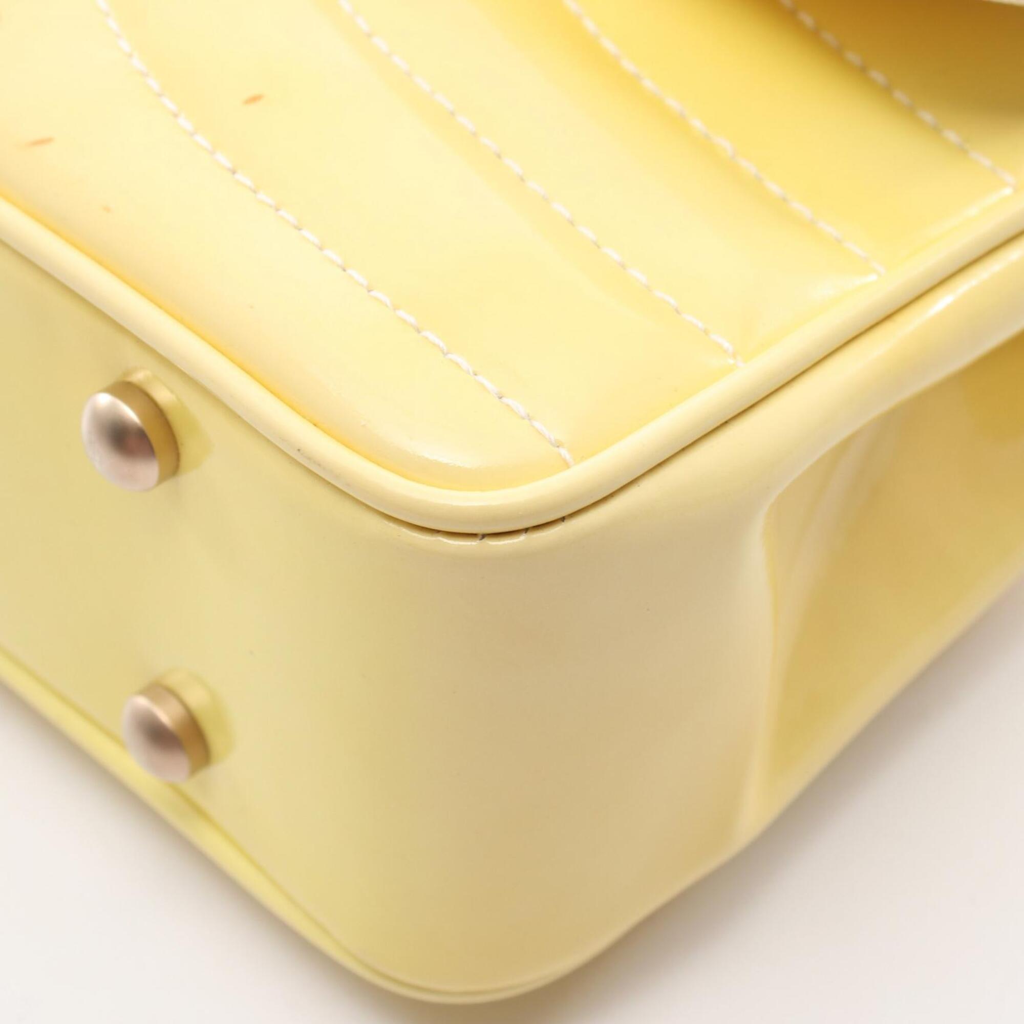 Chanel Yellow Patent Leather Handbag Shoulder Bag (Pre-Owned)