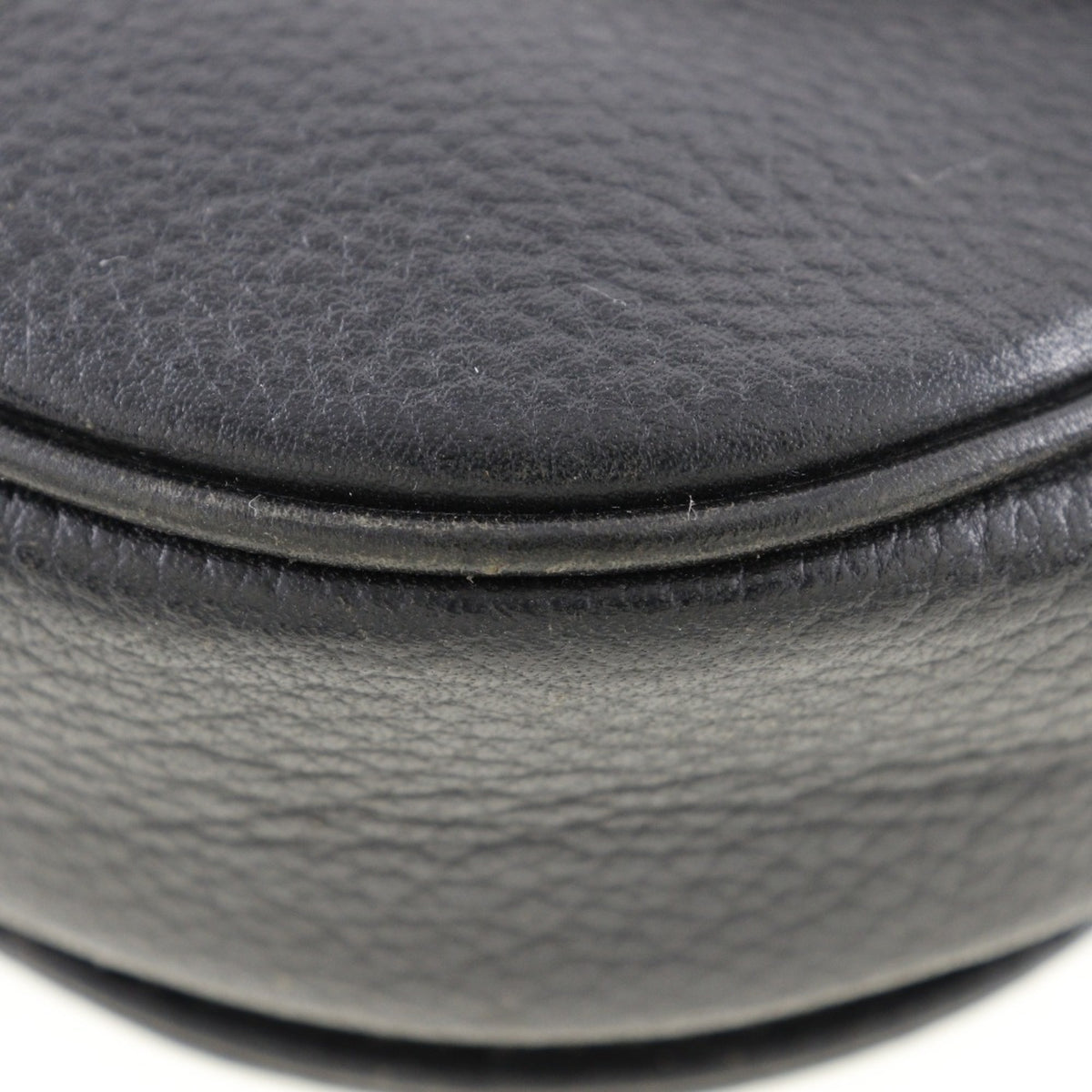 Burberry Black Leather Shoulder Bag (Pre-Owned)