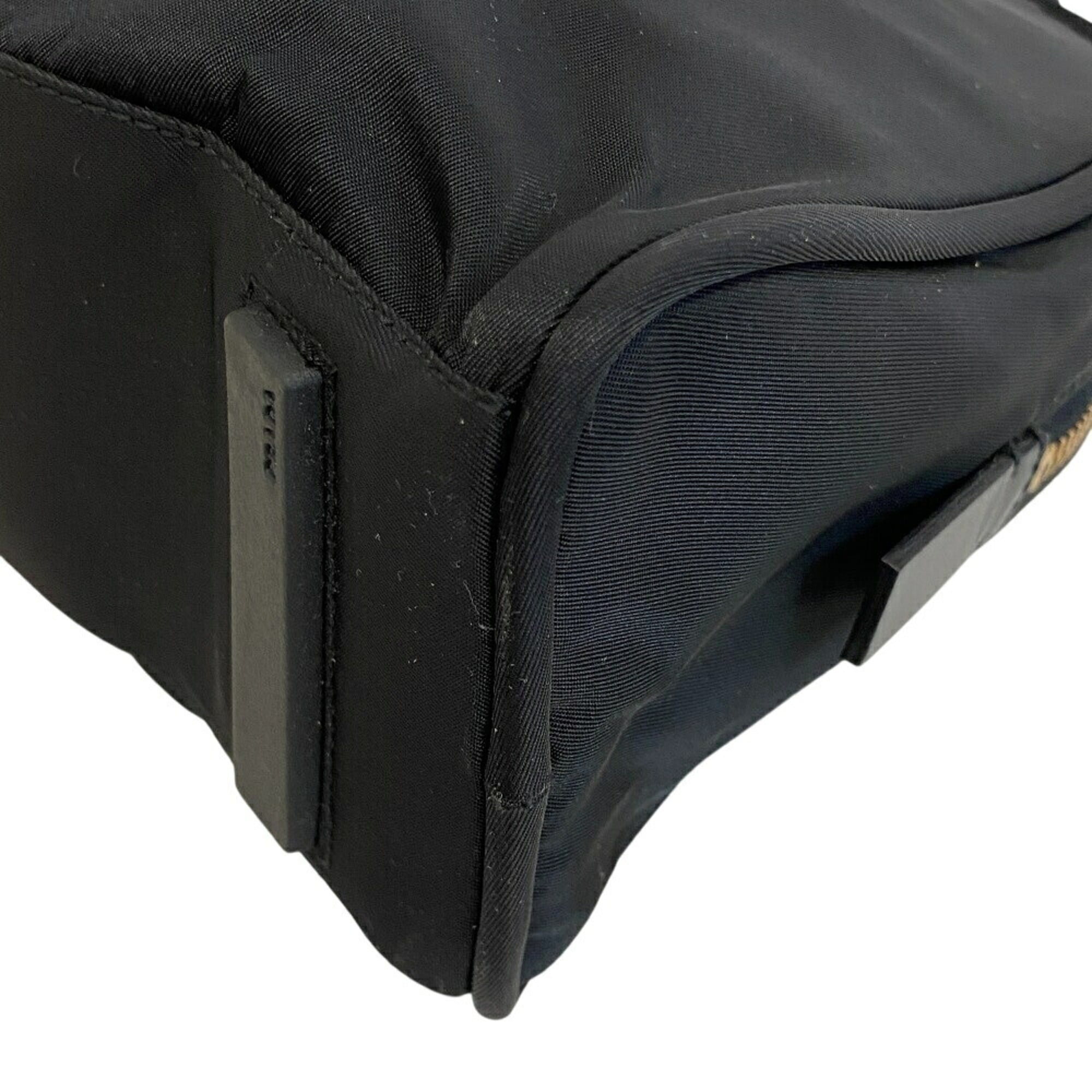 Prada Black Nylon (Pre-Owned)