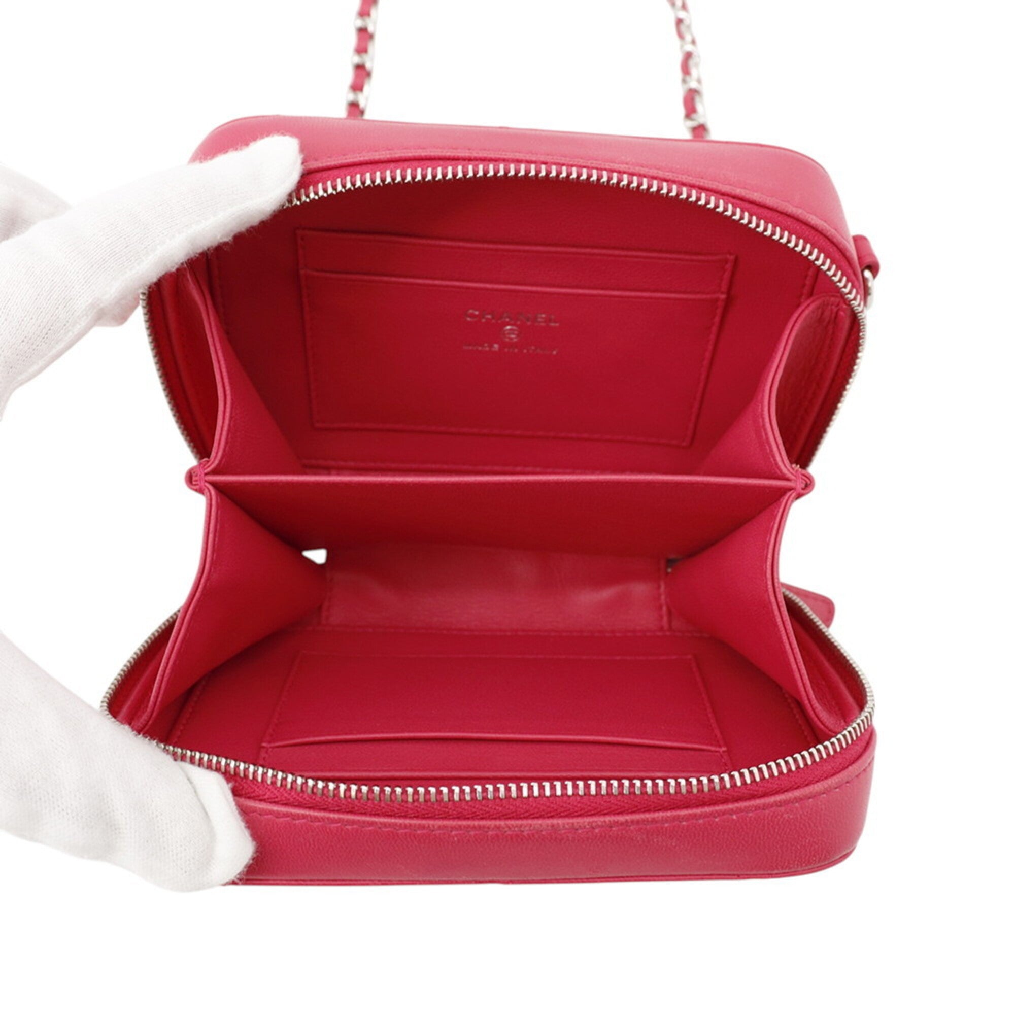 Chanel Pink Handbag Shoulder Bag (Pre-Owned)
