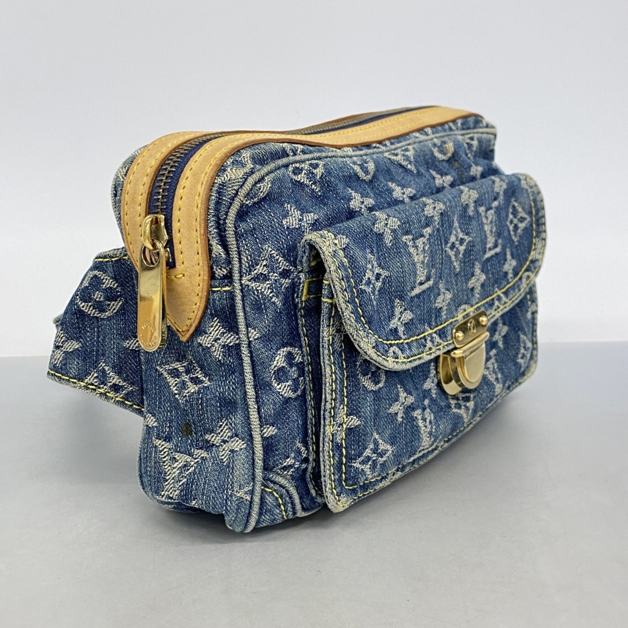 Louis Vuitton Blue Fanny Pack (Pre-Owned)
