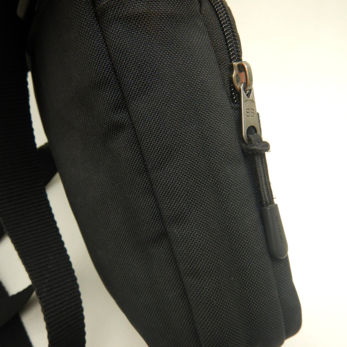 Balenciaga Black Nylon Messenger Bag Shoulder Bag (Pre-Owned)