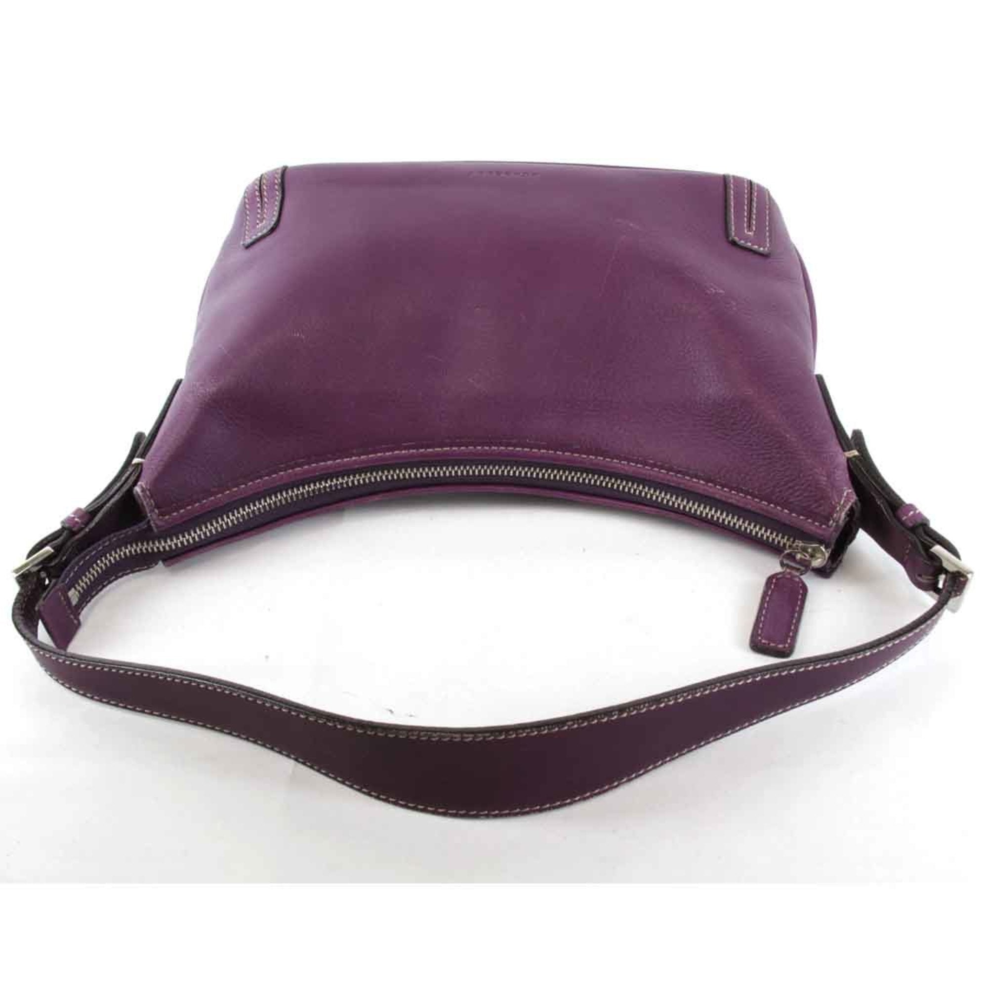 Burberry Purple Leather Shoulder Bag (Pre-Owned)