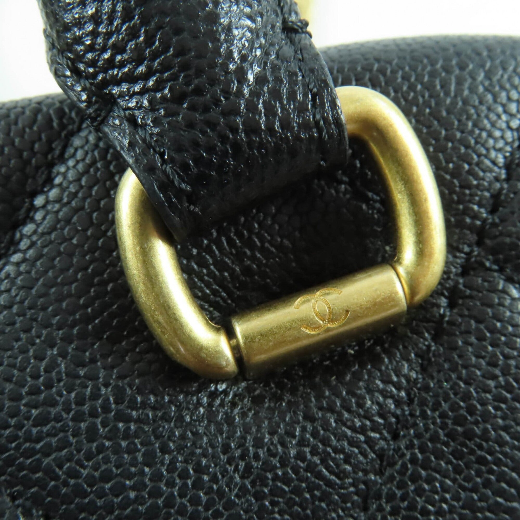 Chanel Matelasse Black Grained Calfskin Handbag (Pre-Owned)