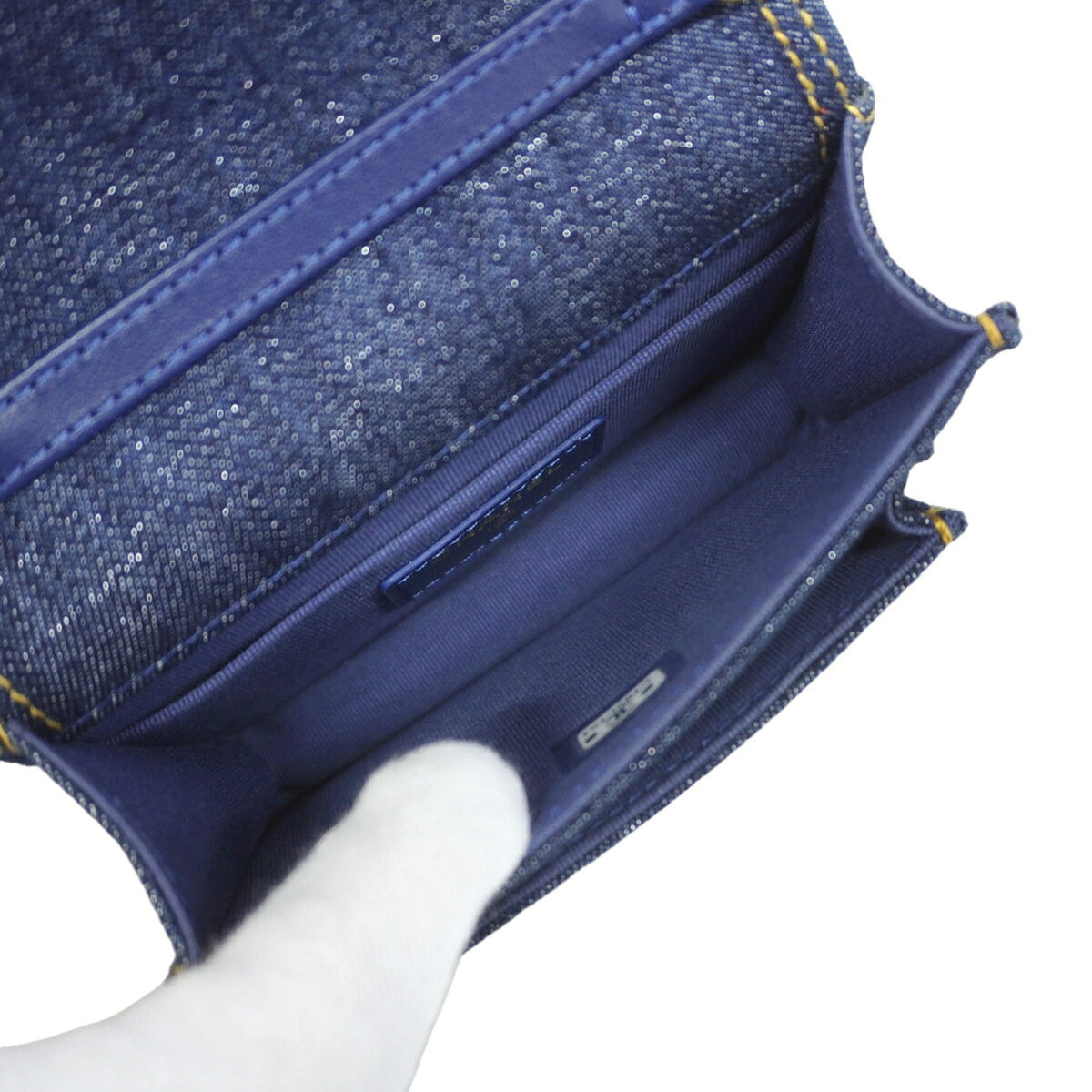 Chanel Blue Denim Shoulder Bag (Pre-Owned)