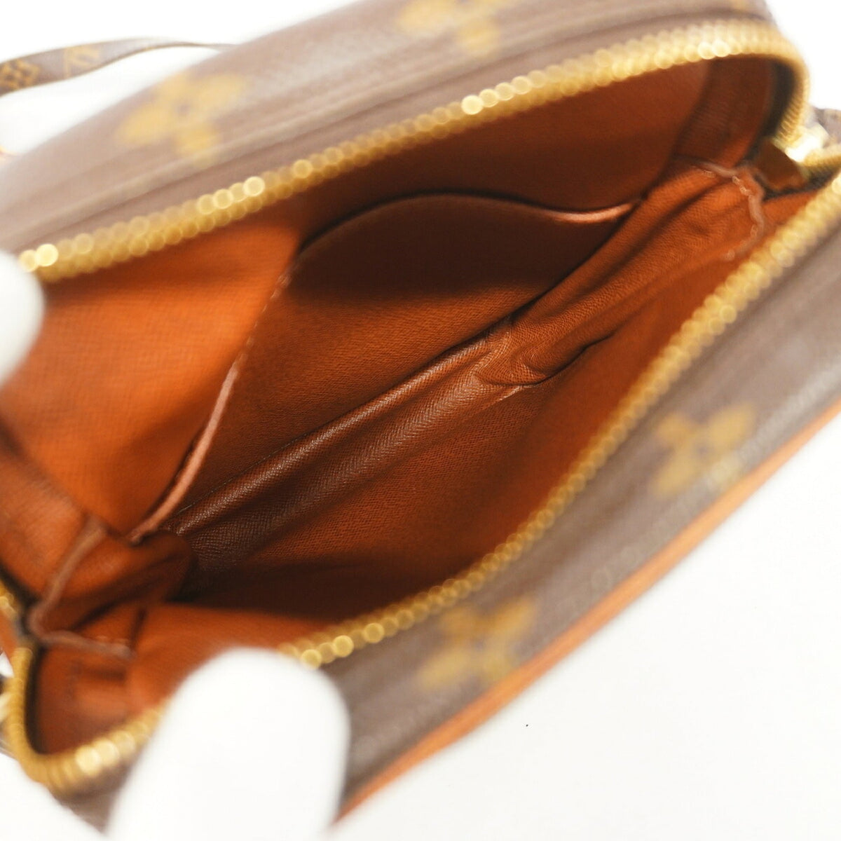 Louis Vuitton Brown Shoulder Bag (Pre-Owned)
