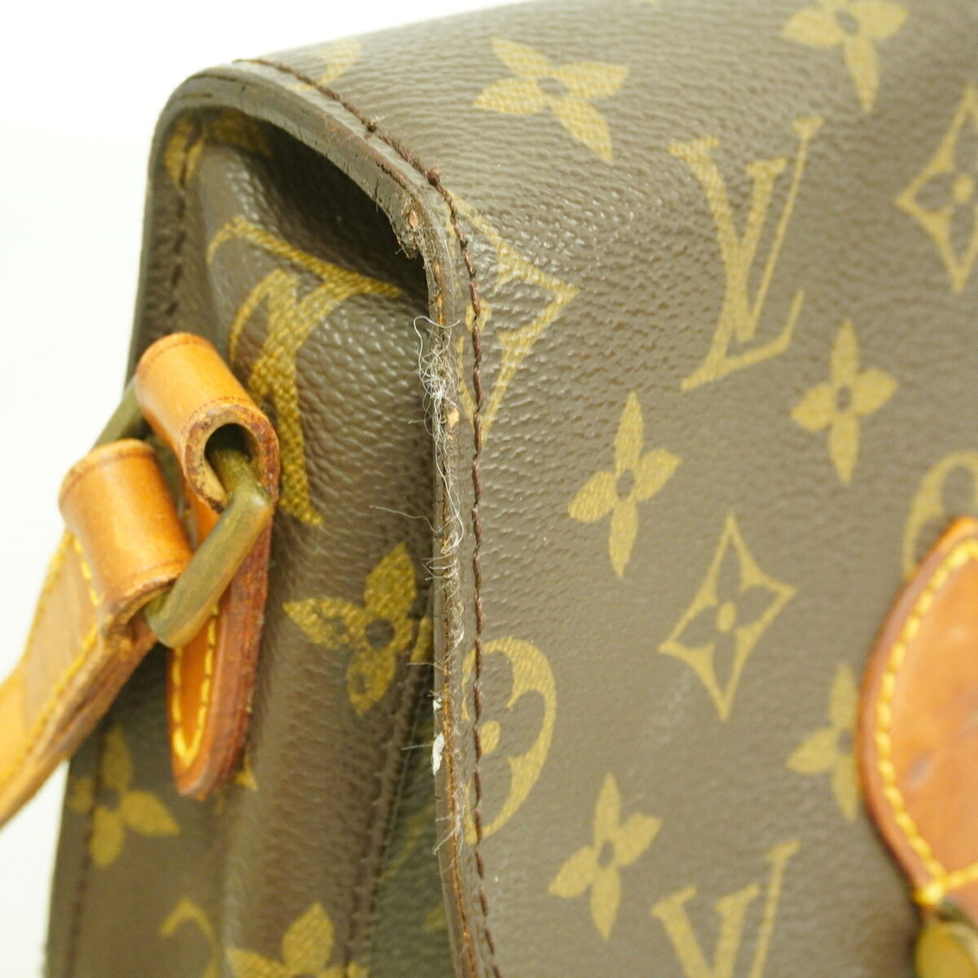 Louis Vuitton Brown Shoulder Bag (Pre-Owned)