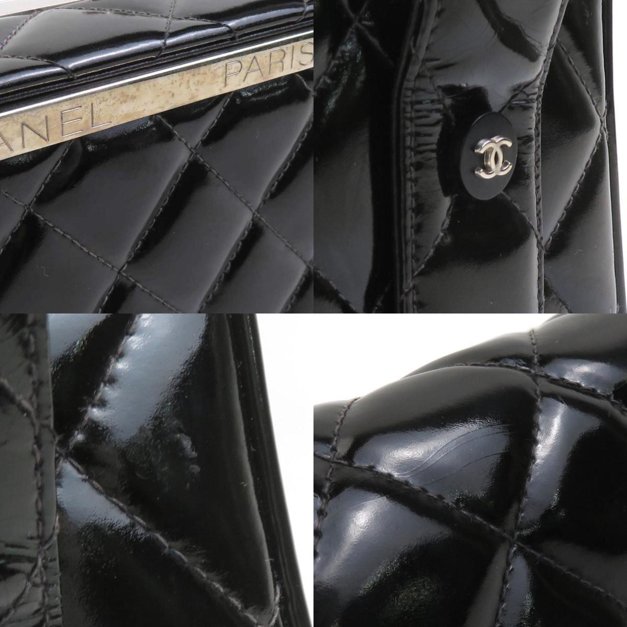 Chanel Black Leather Handbag (Pre-Owned)