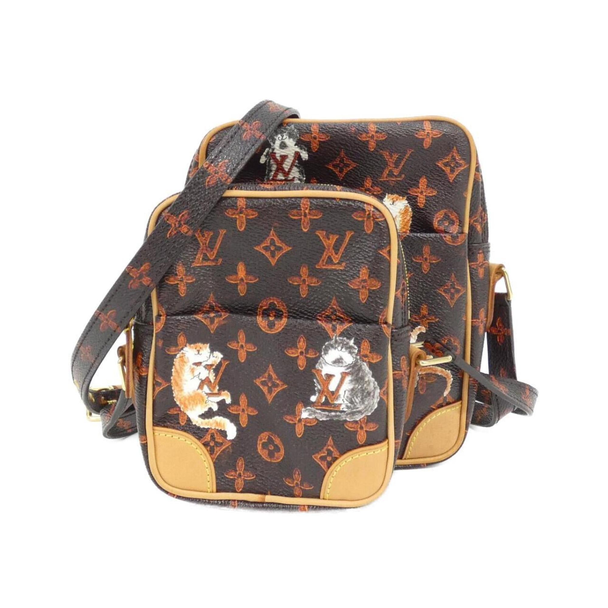 Louis Vuitton Marron Coated Canvas Shoulder Bag (Pre-Owned)