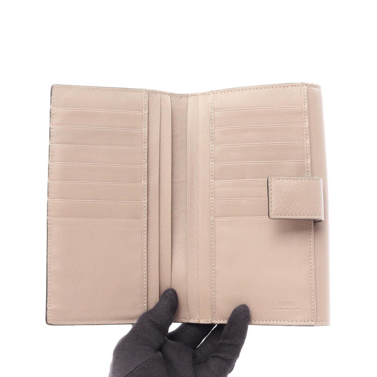 Fendi Beige Leather Long Wallet (Bi-Fold) (Pre-Owned)