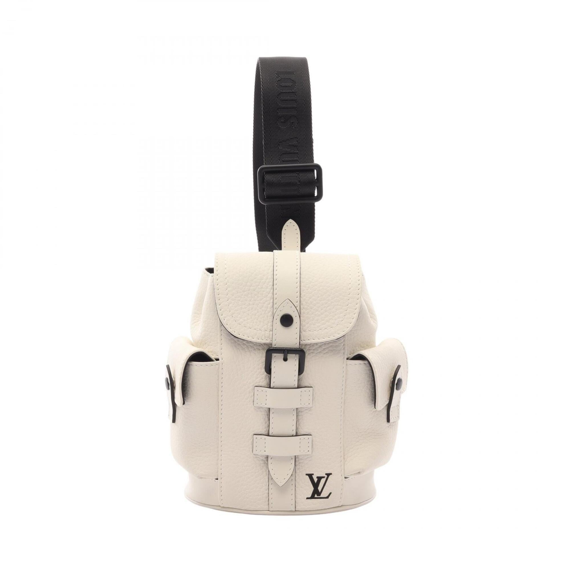 Louis Vuitton Ivory Leather Fanny Pack (Pre-Owned)
