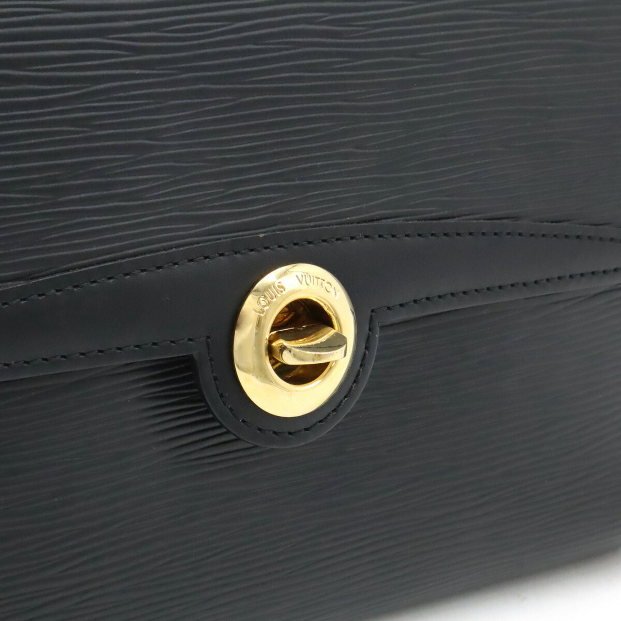 Louis Vuitton Black Noir Epi Leather Clutch Bag Pochette Shoulder Bag (Pre-Owned)