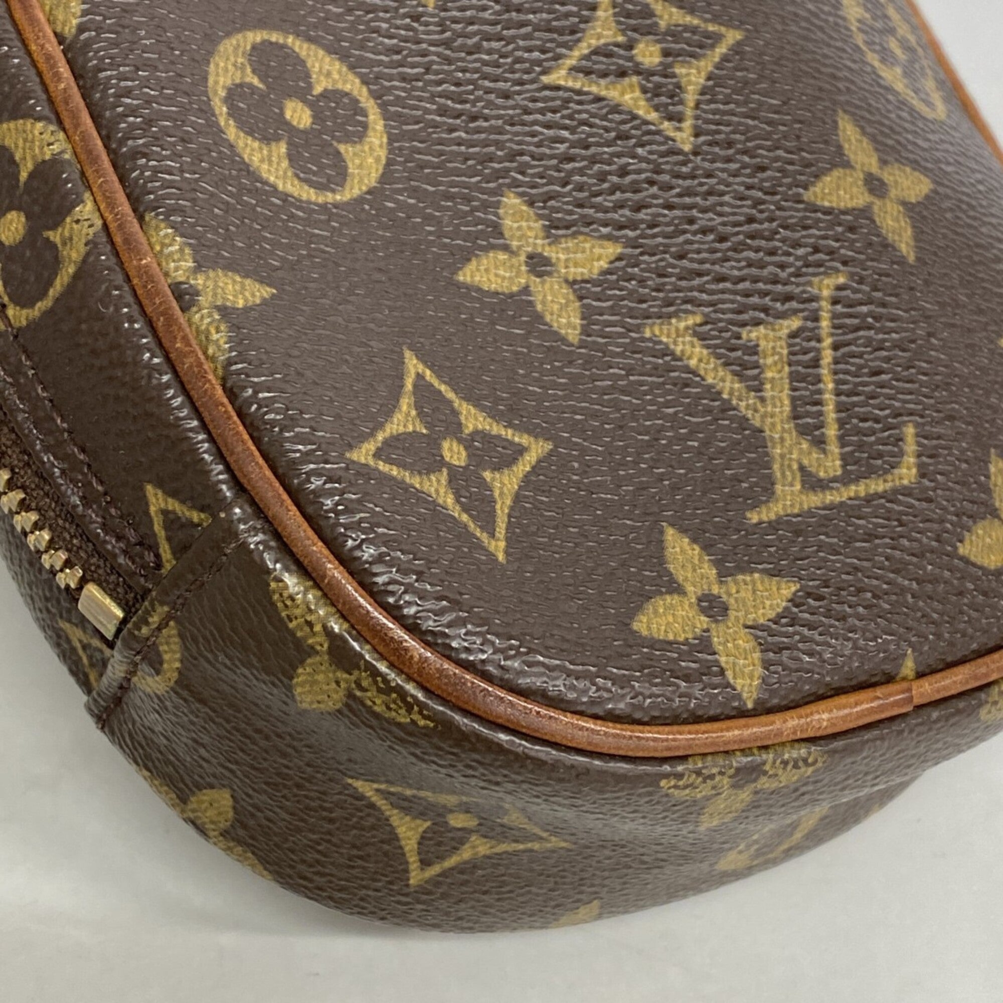 Louis Vuitton Brown Sling Bag (Pre-Owned)