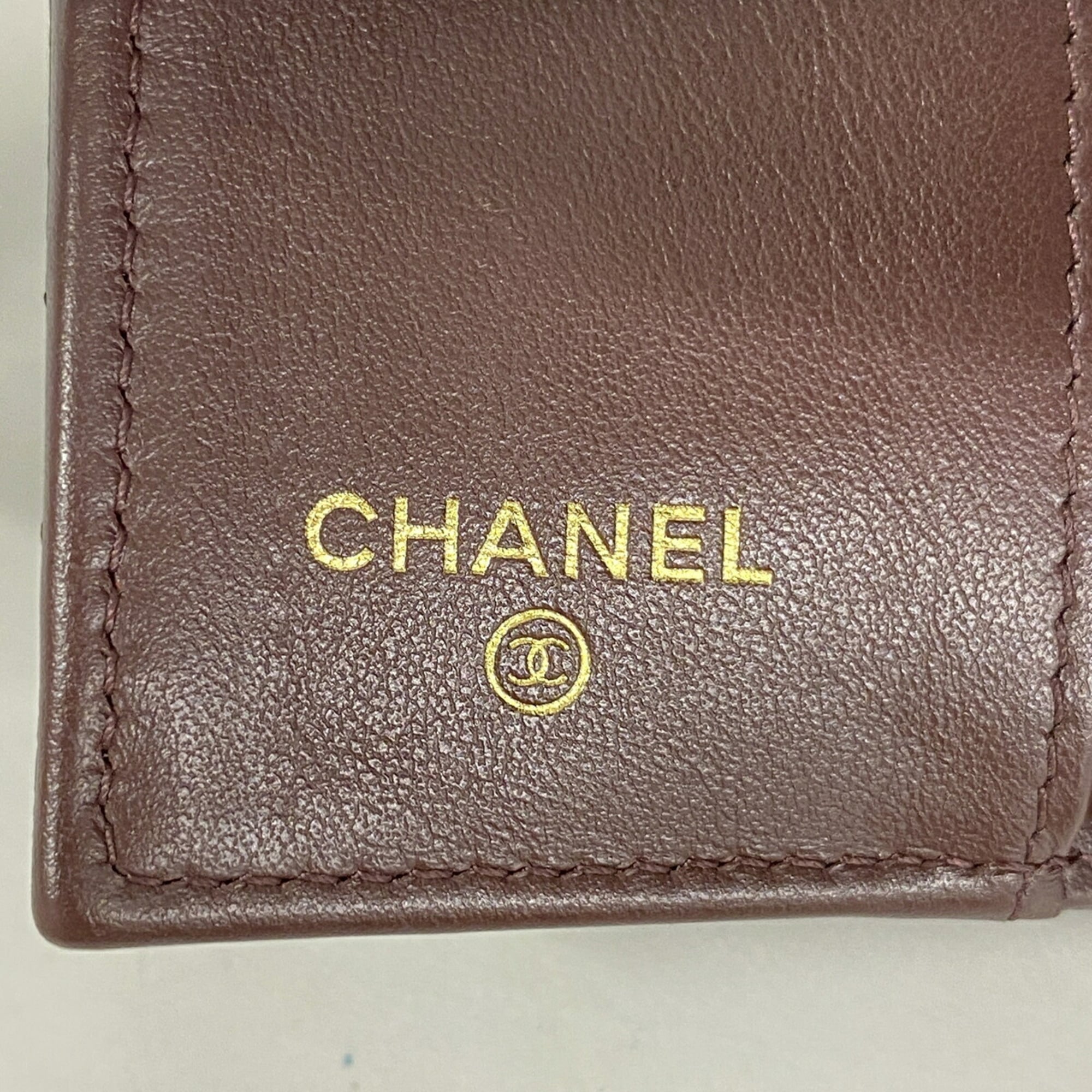 Chanel Black Grained Calfskin Wallet (Tri-Fold) (Pre-Owned)