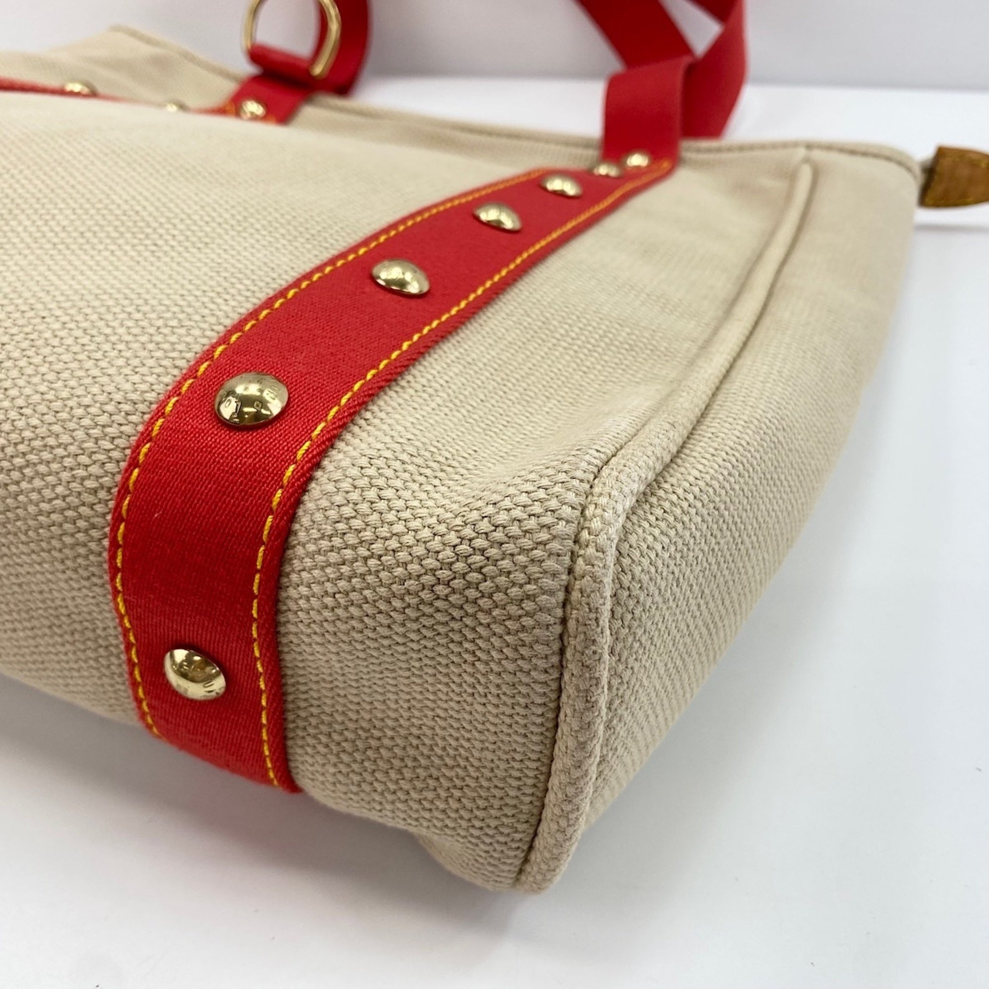 Louis Vuitton Beige Tote Bag (Pre-Owned)