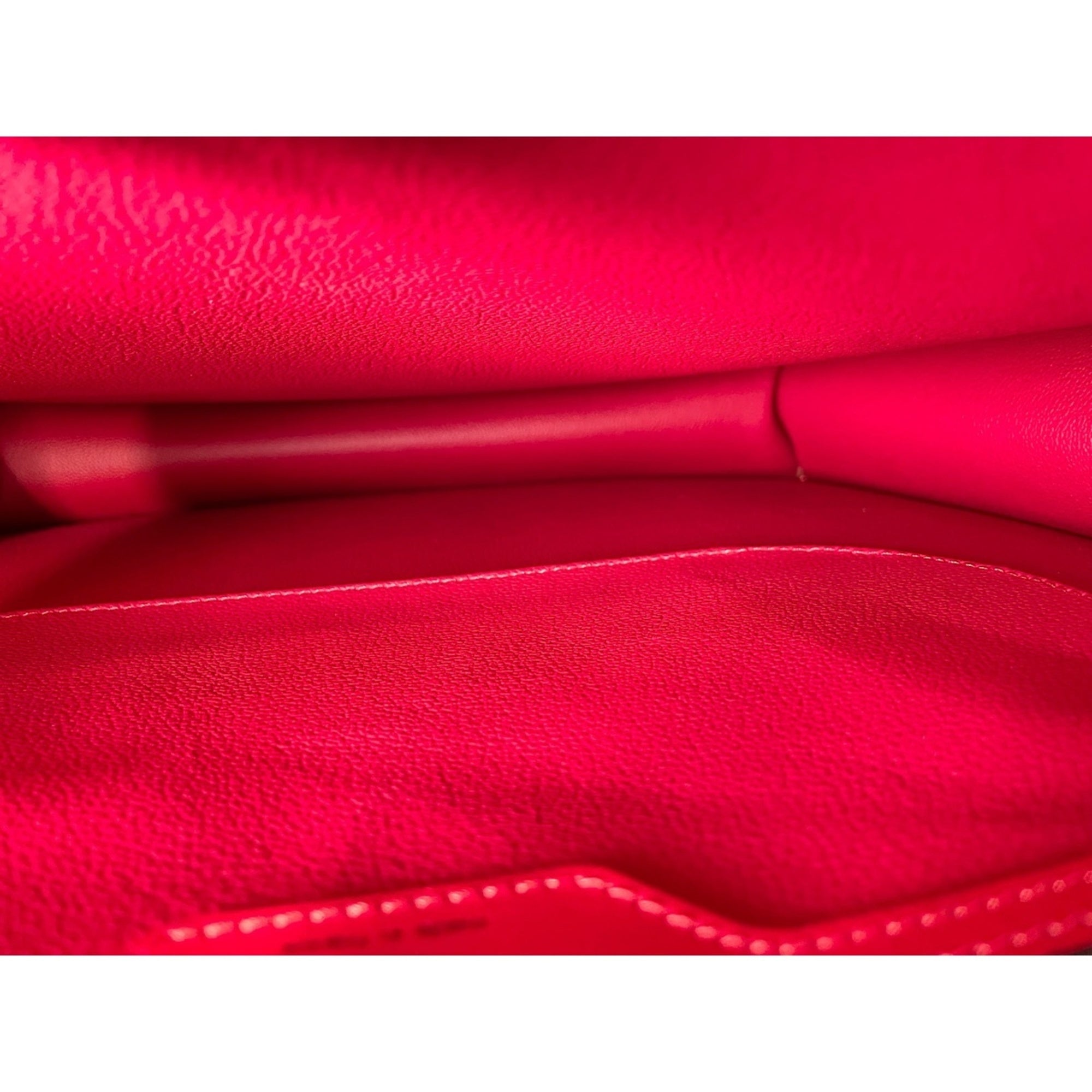 Louis Vuitton Red Color Handbag (Pre-Owned)