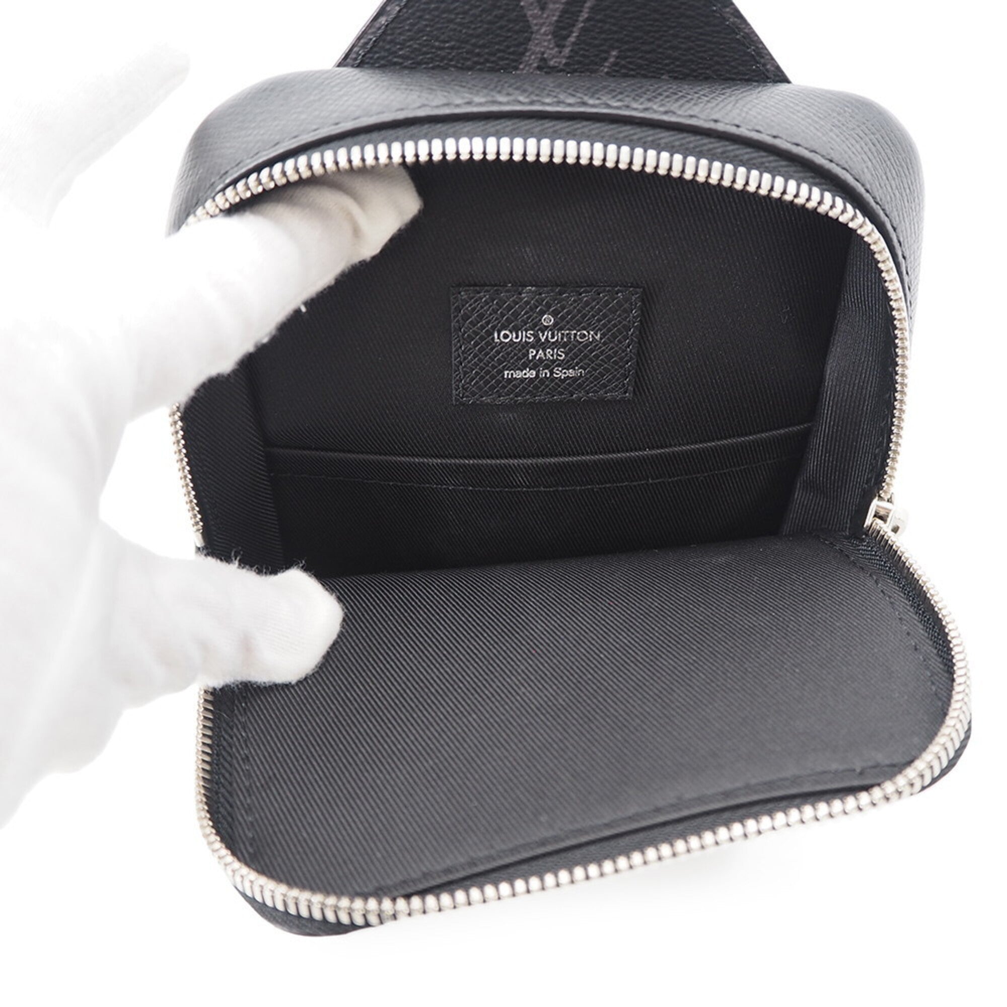 Louis Vuitton Monogram Eclipse Black Noir Taiga Leather Monogram Eclipse Handbag Sling Bag (Pre-Owned)