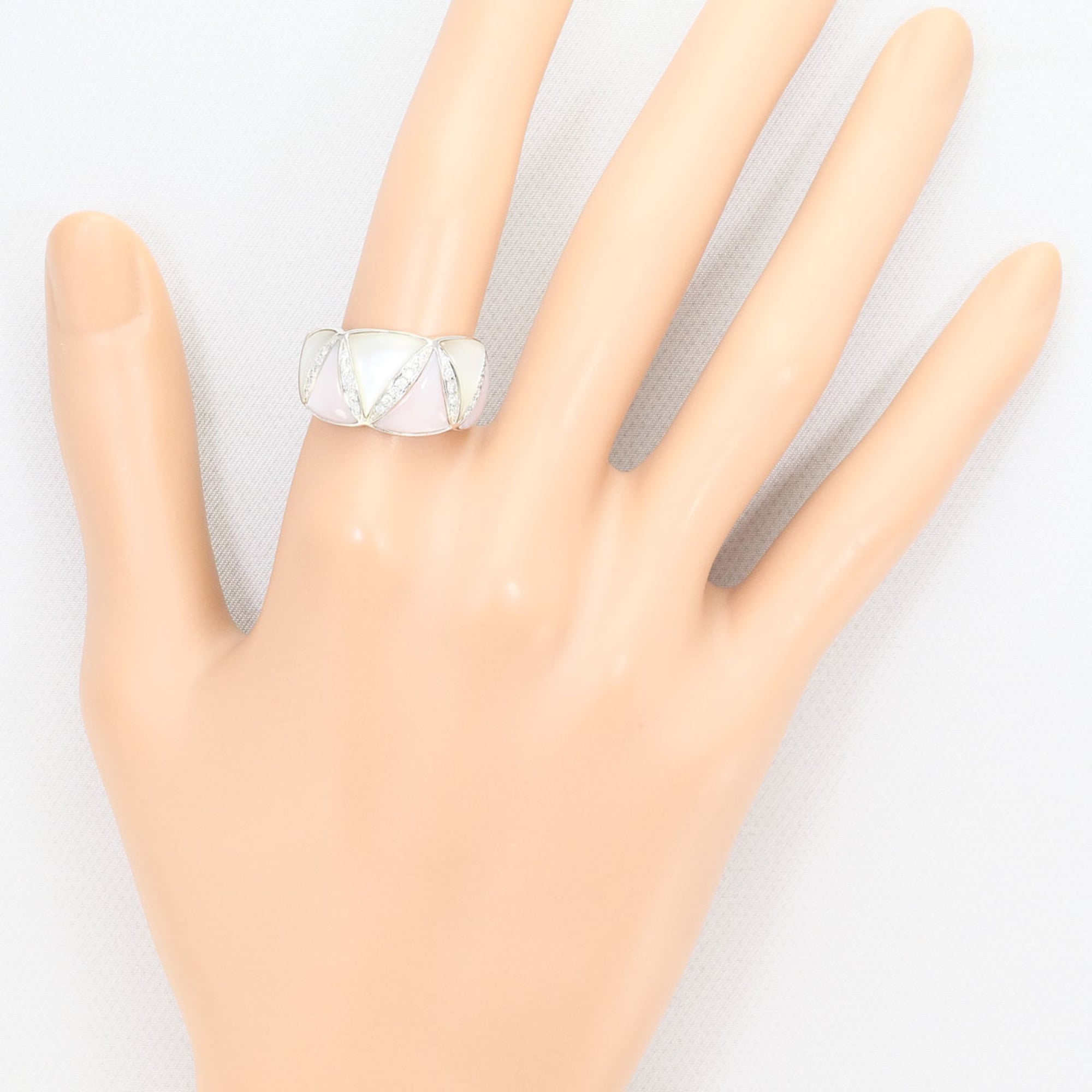 Unbranded White Gold White Gold (18K) Band Ring (Pre-Owned)