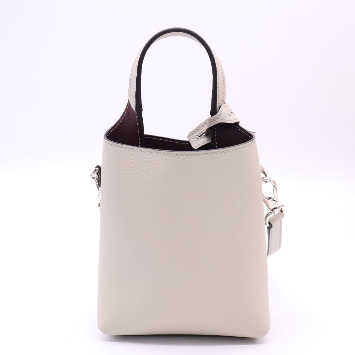 Tod's Beige Bordeaux Shoulder Bag (Pre-Owned)