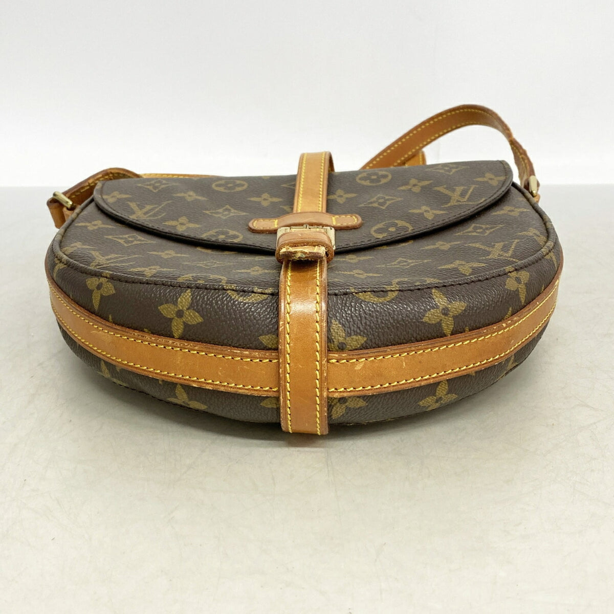 Louis Vuitton Brown Shoulder Bag (Pre-Owned)