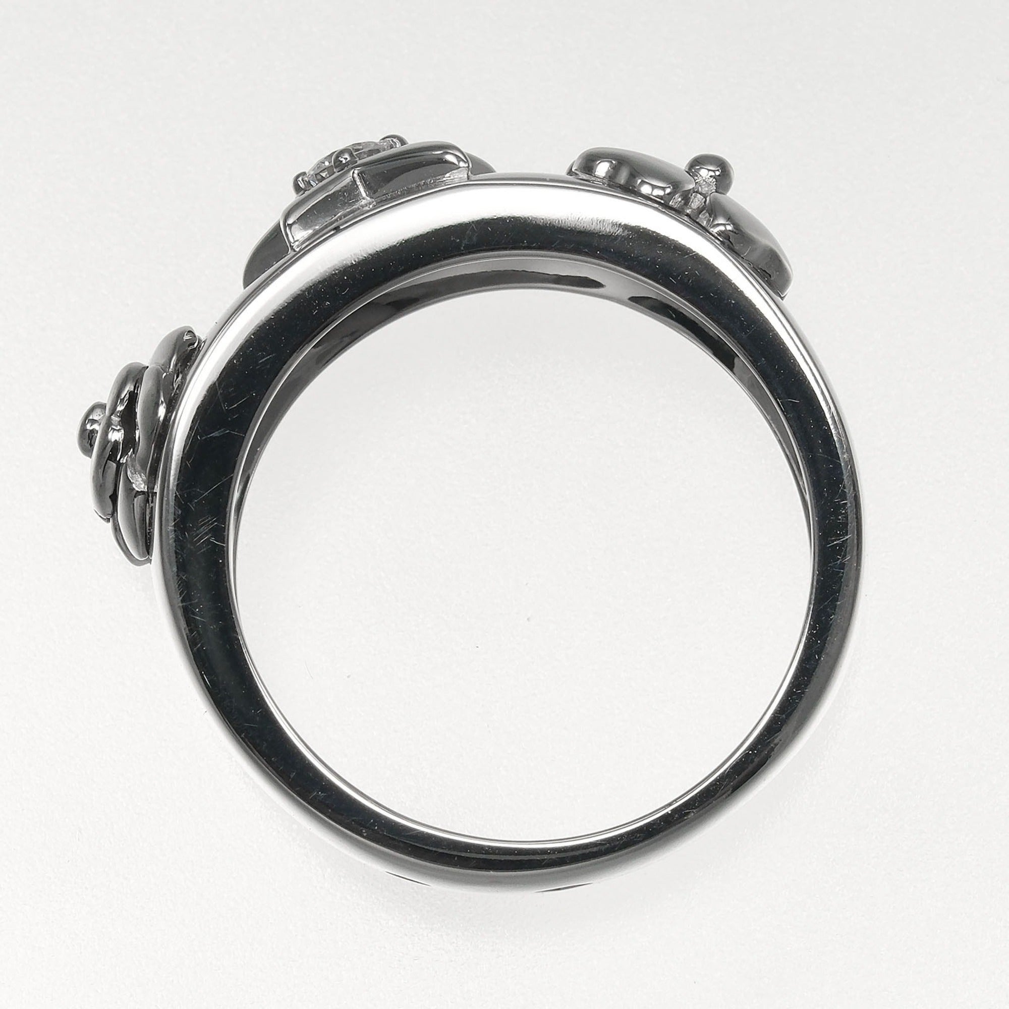 Chanel White Gold (18K) Band Ring (Pre-Owned)