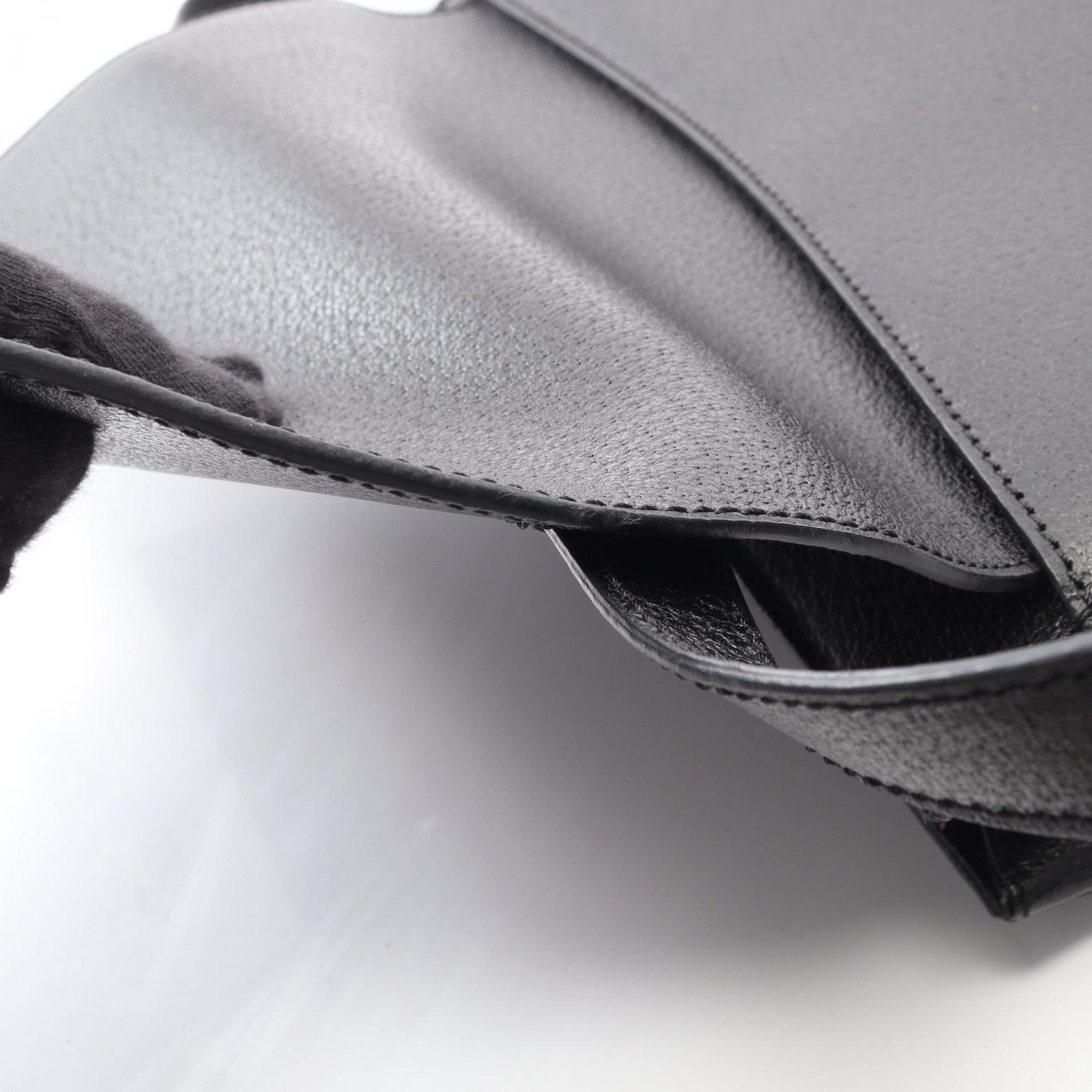 Celine Black Leather Shoulder Bag (Pre-Owned)