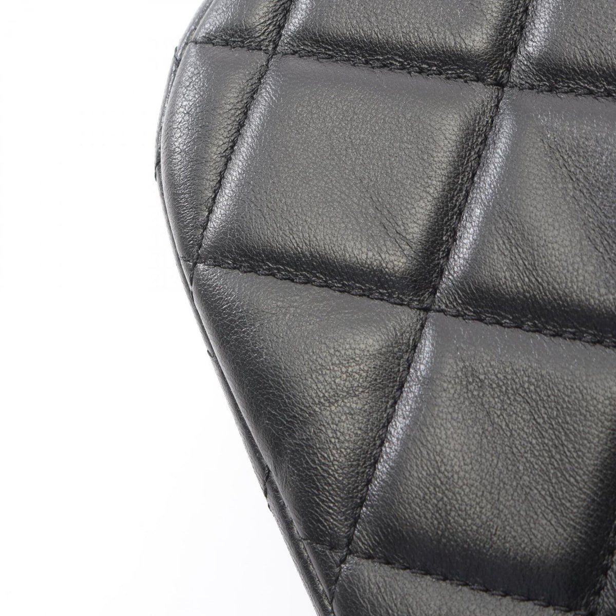 Chanel Black Leather Handbag Shoulder Bag (Pre-Owned)